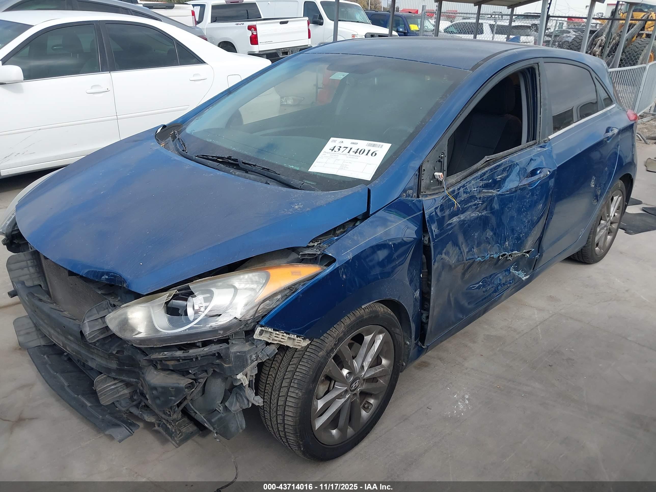 HYUNDAI ELANTRA image 2