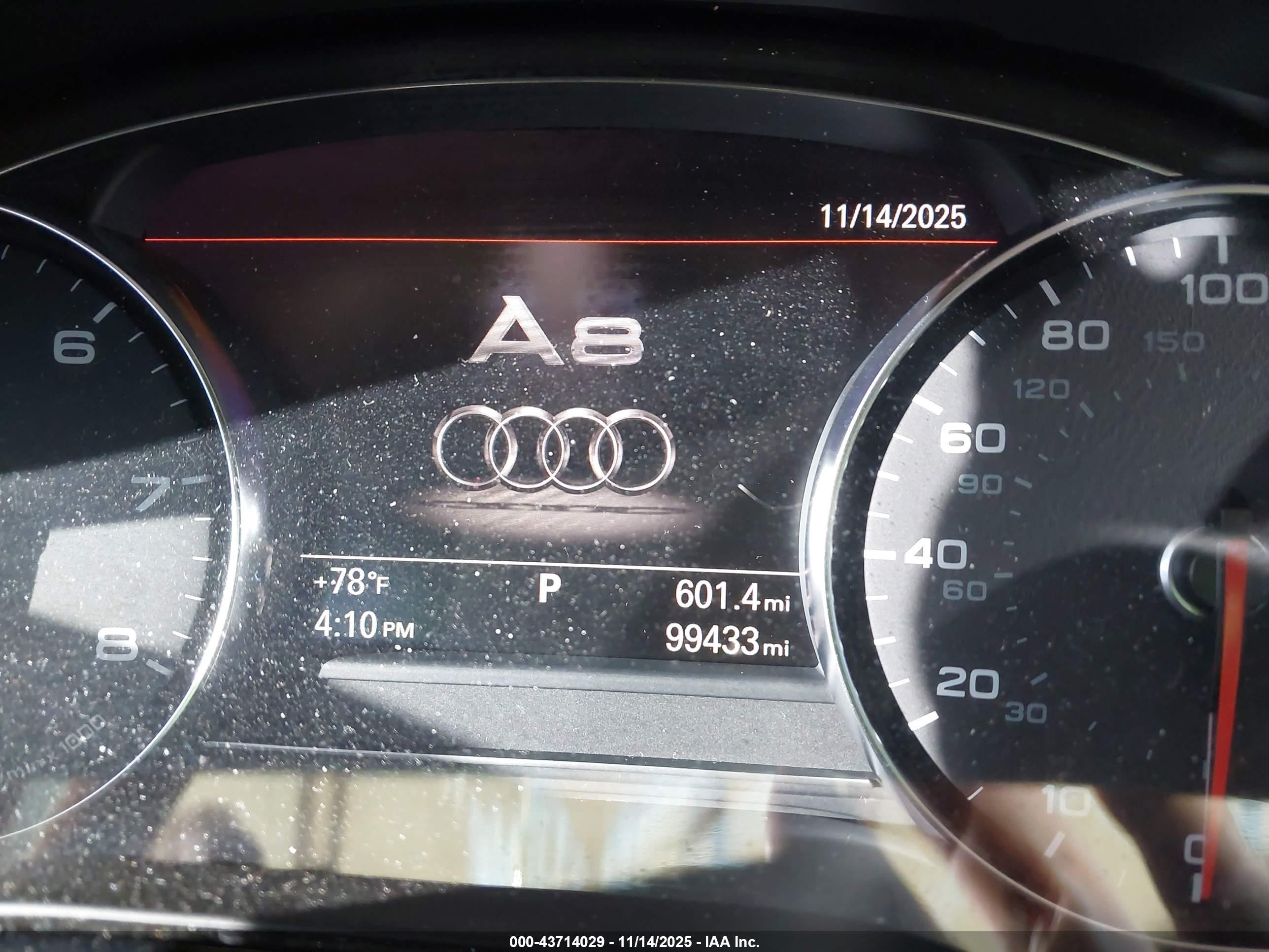 AUDI A8 image 7