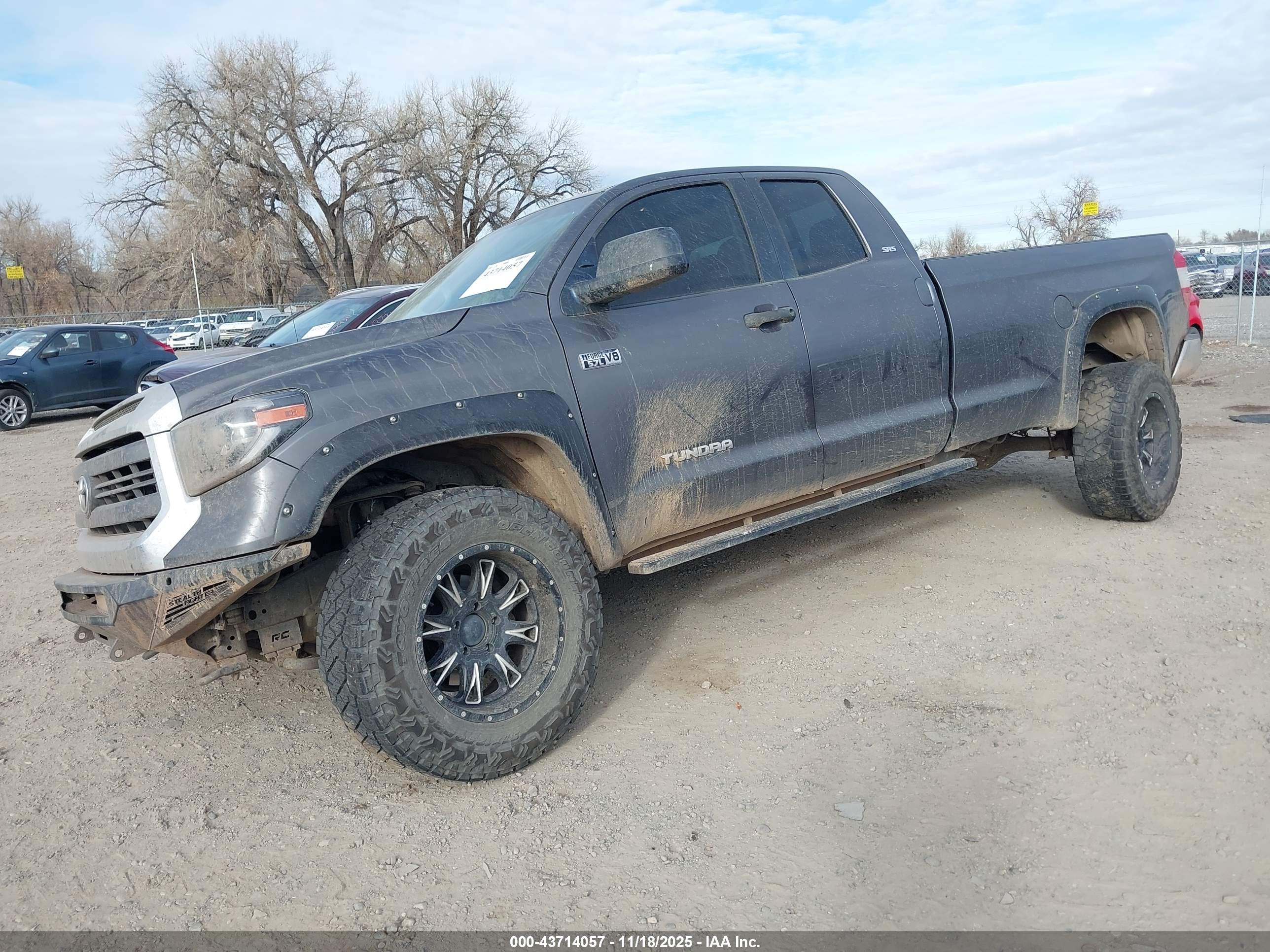 TOYOTA TUNDRA image 2