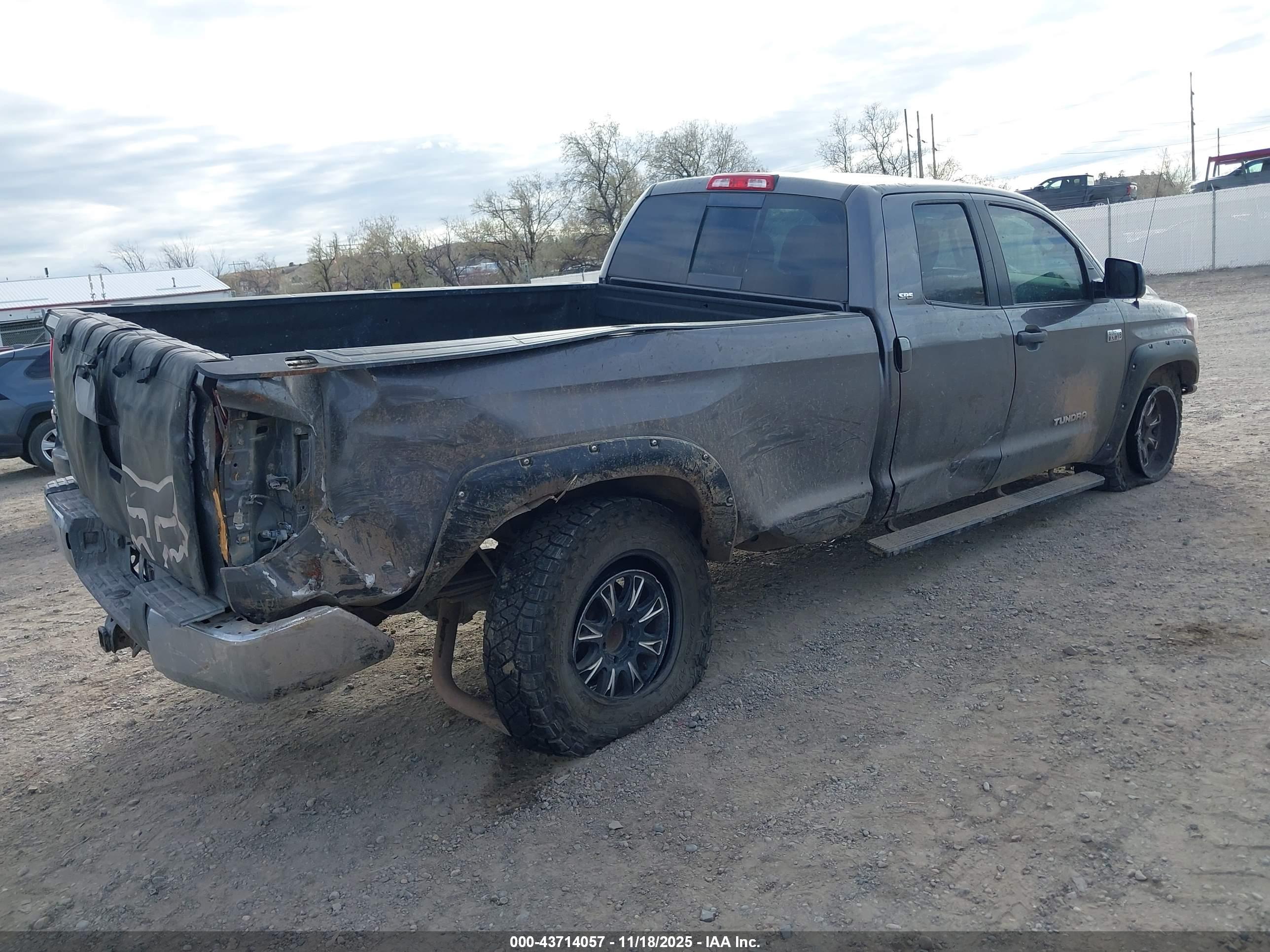 TOYOTA TUNDRA image 4