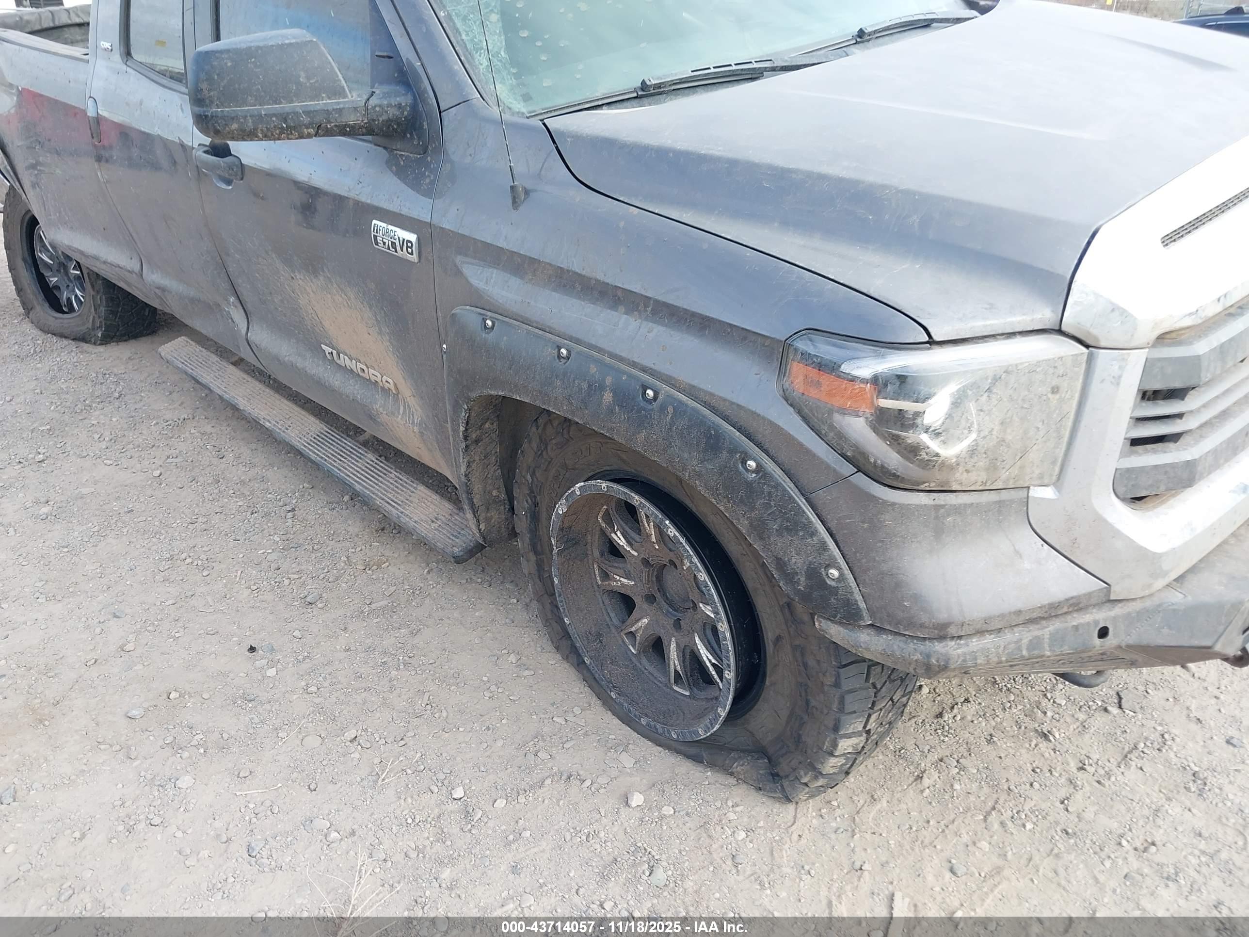 TOYOTA TUNDRA image 6