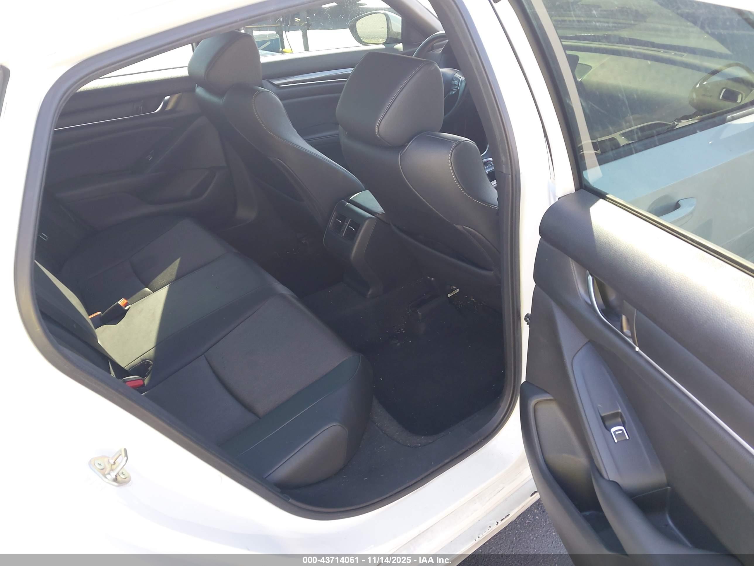 HONDA ACCORD image 8