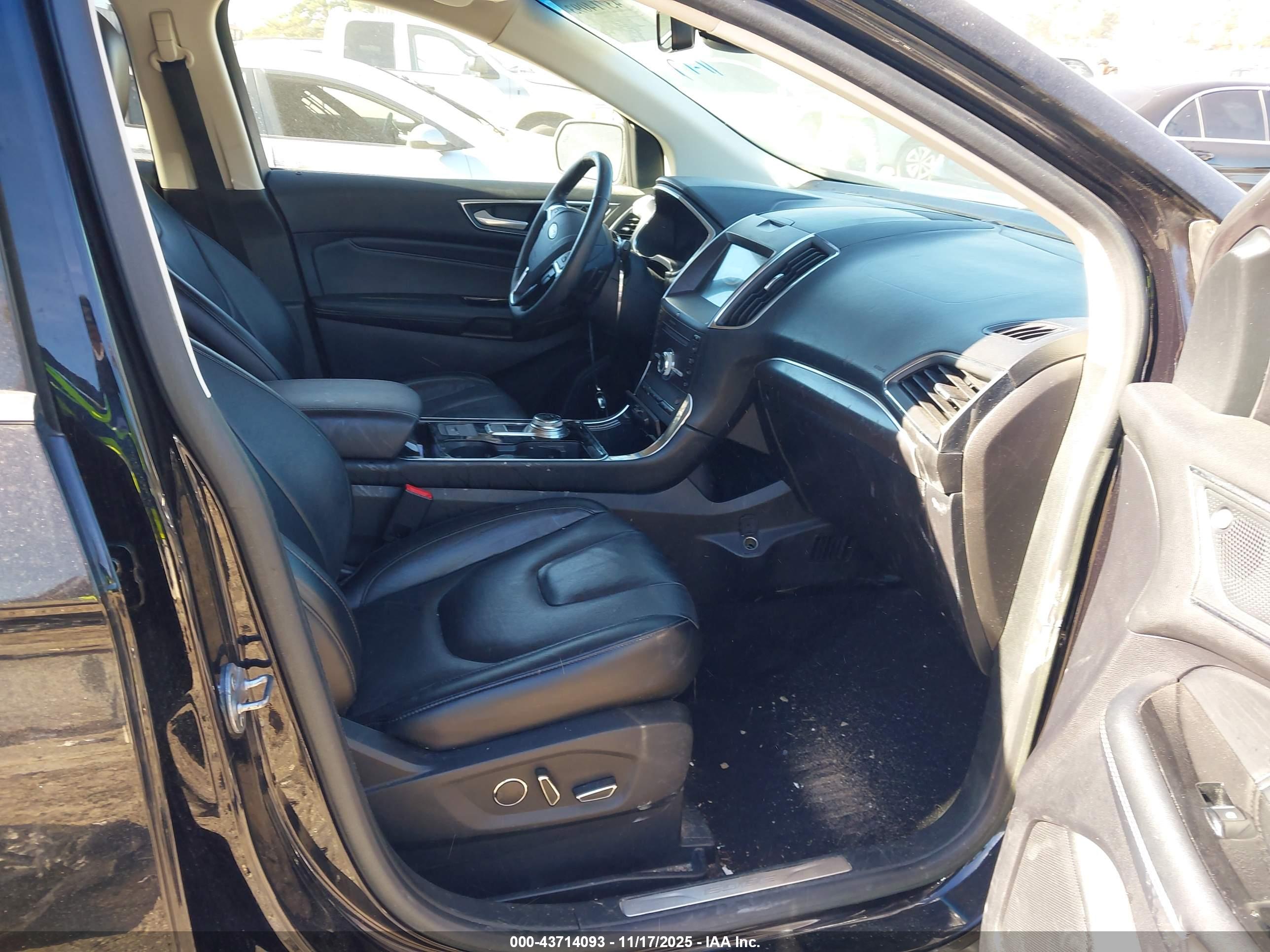 FORD EDGE image 5