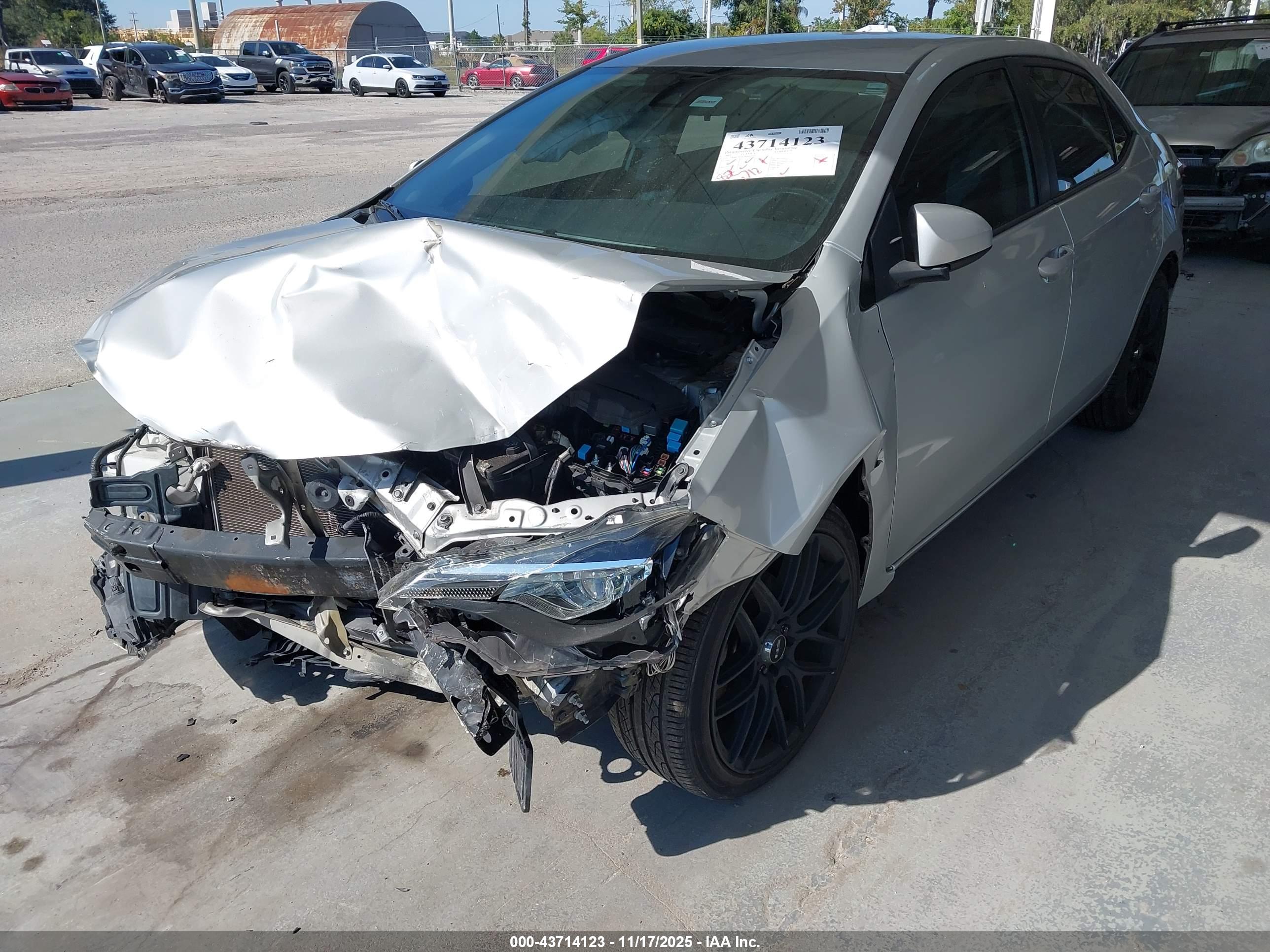 TOYOTA COROLLA image 6