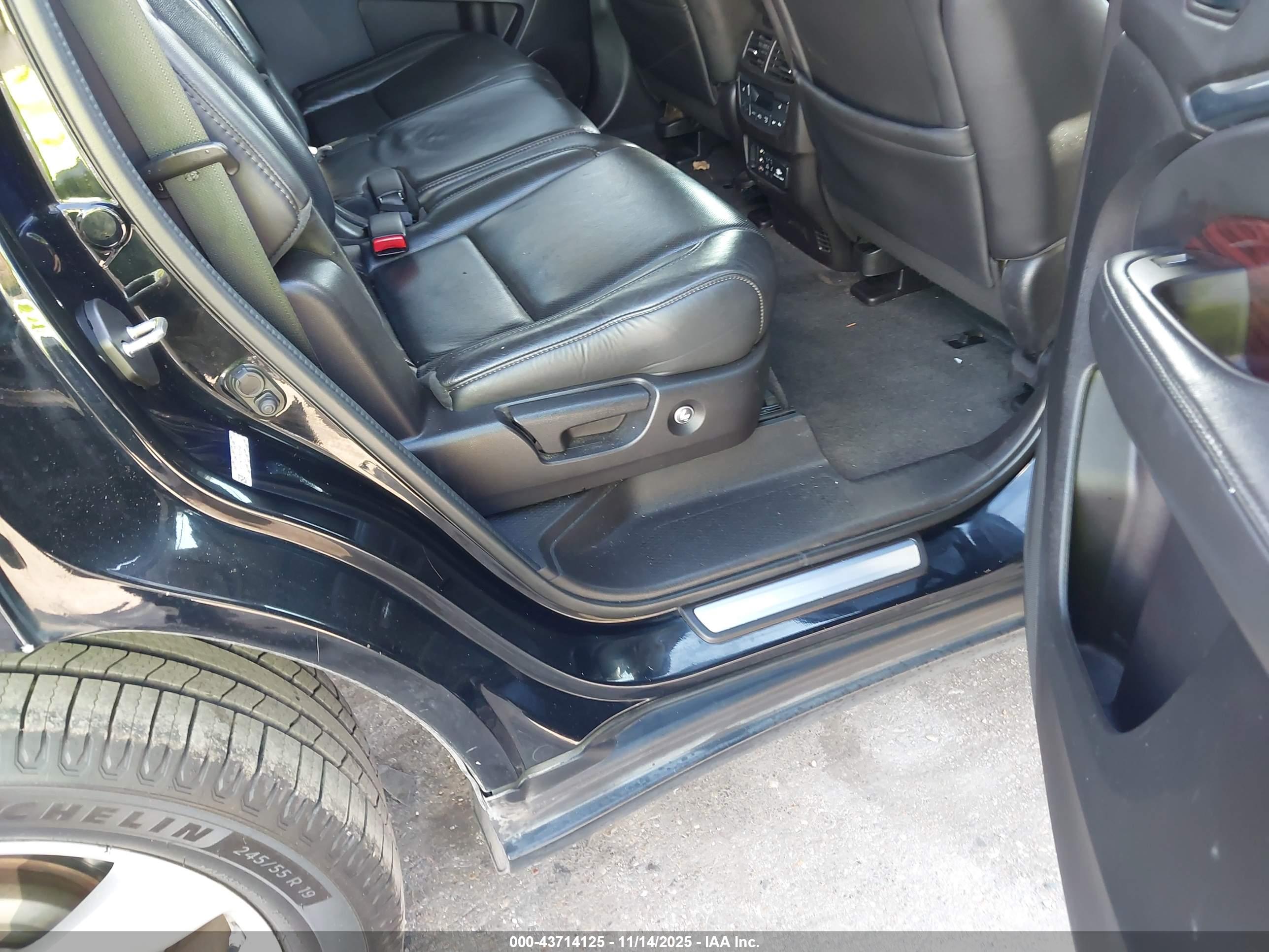 ACURA MDX image 8