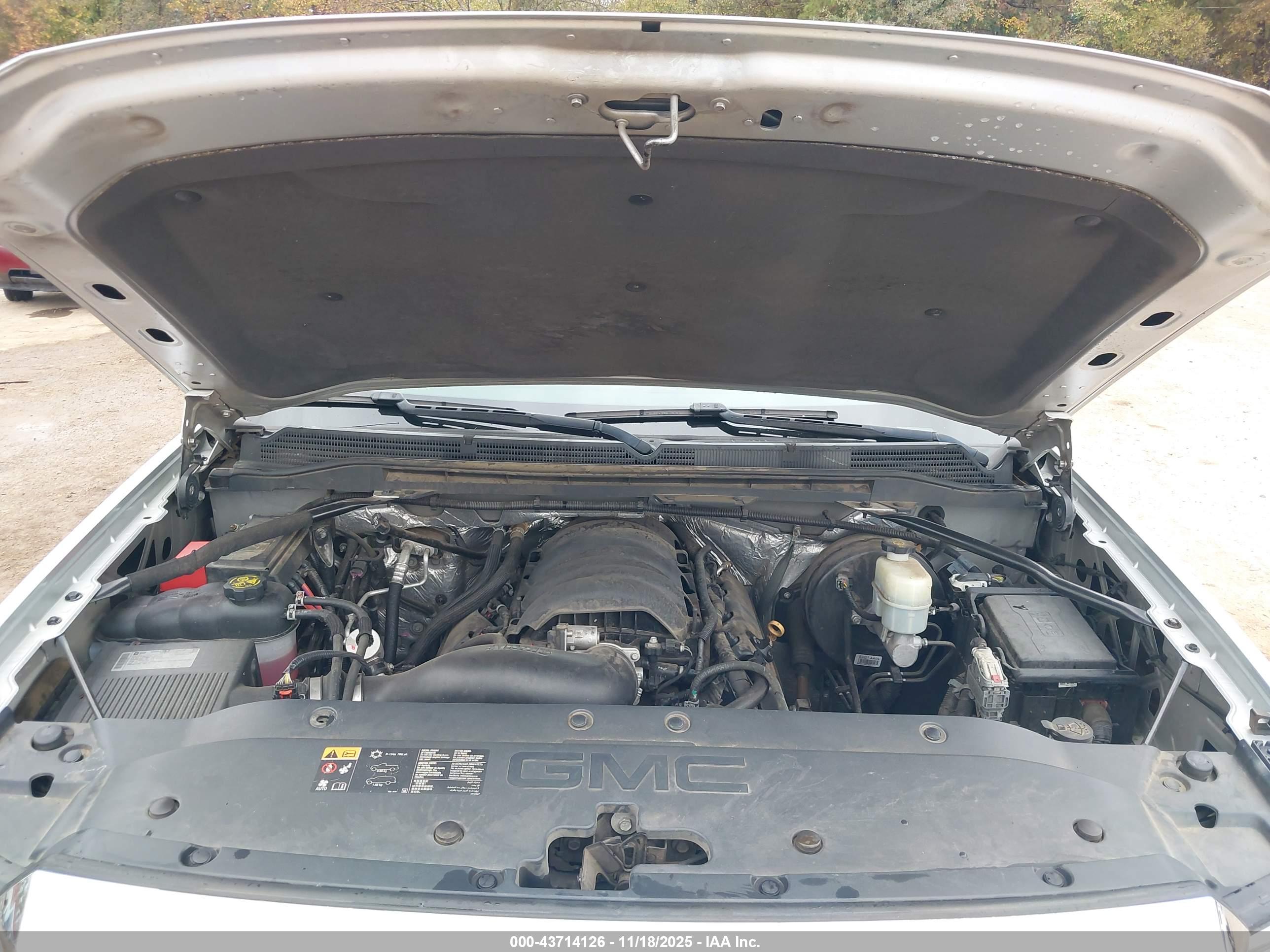 GMC SIERRA image 10