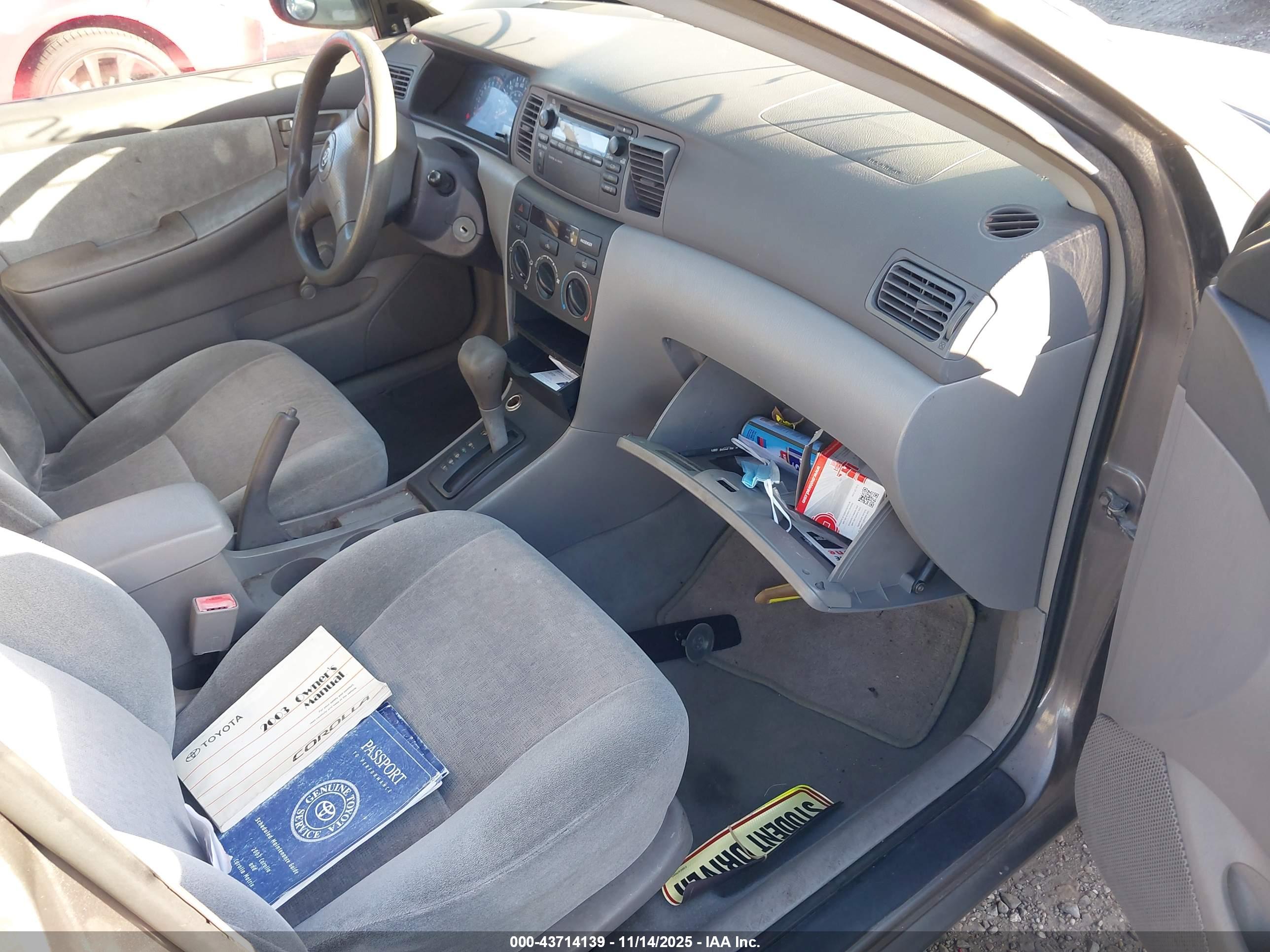 TOYOTA COROLLA image 5