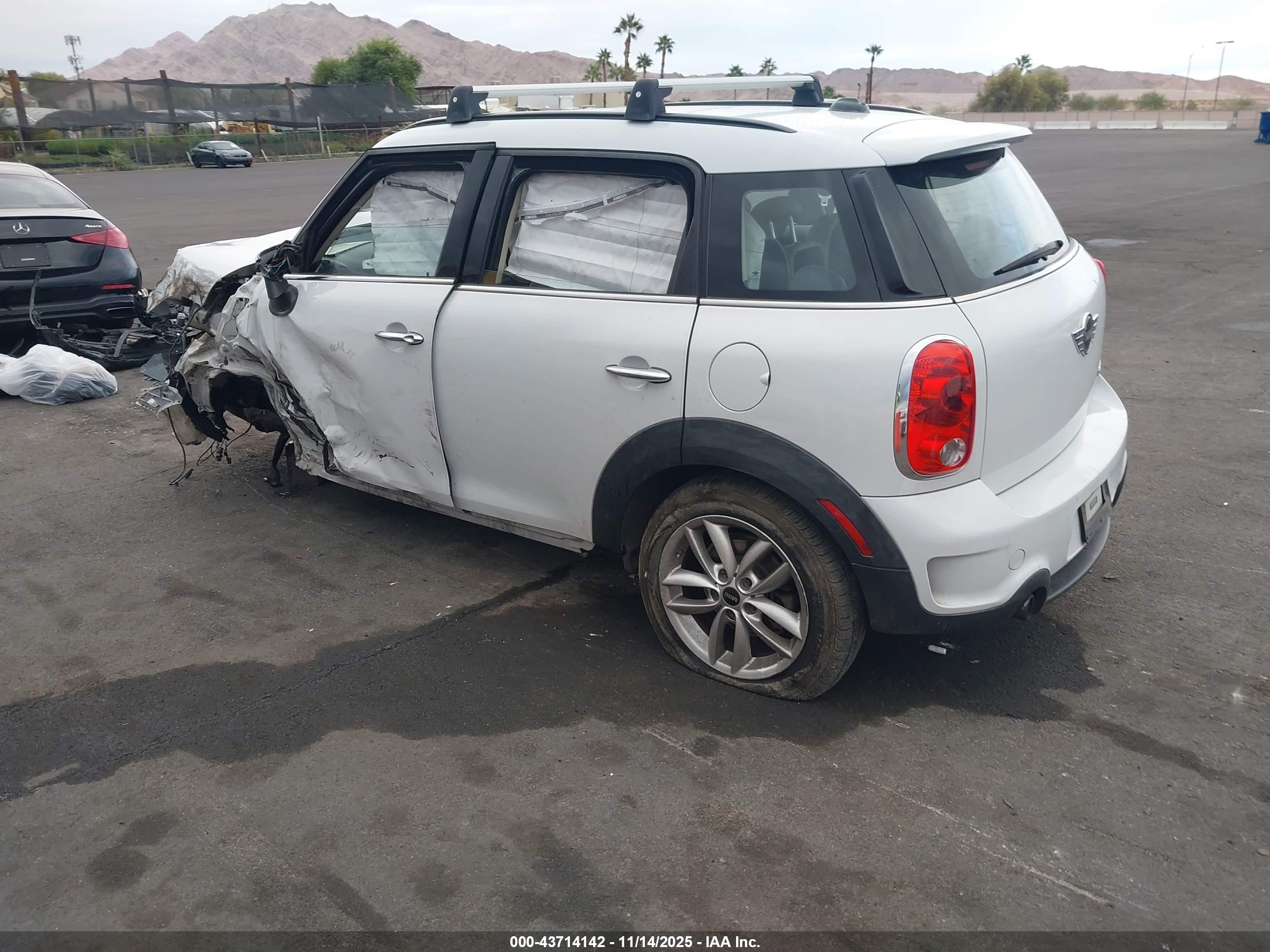 MINI COUNTRYMAN image 3