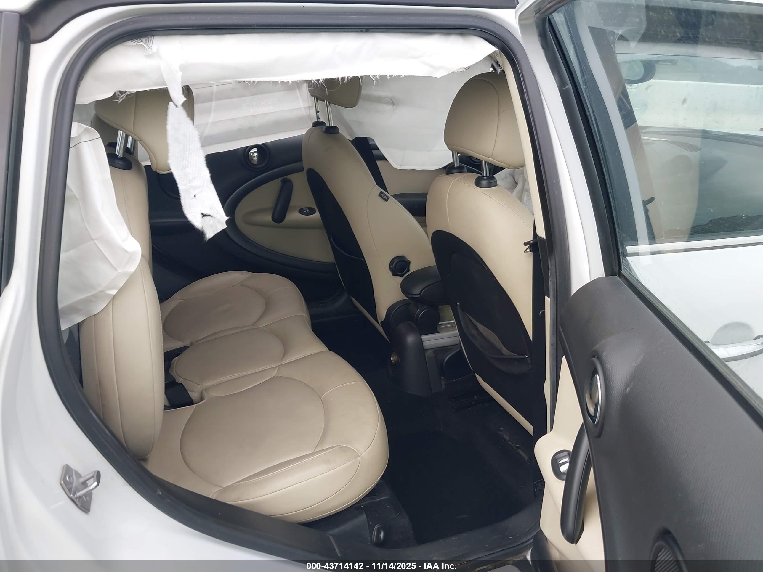 MINI COUNTRYMAN image 8