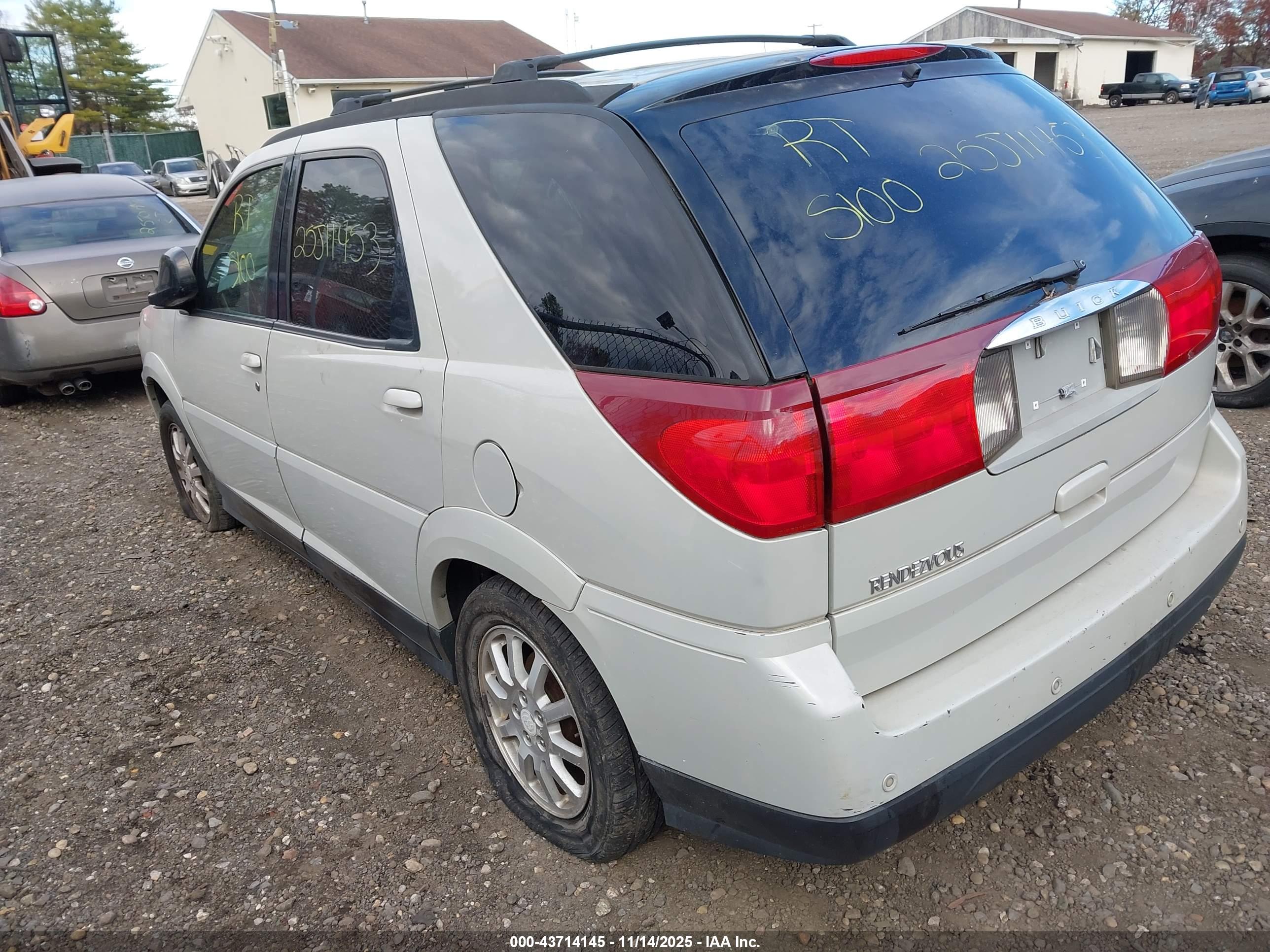 BUICK RENDEZVOUS image 3