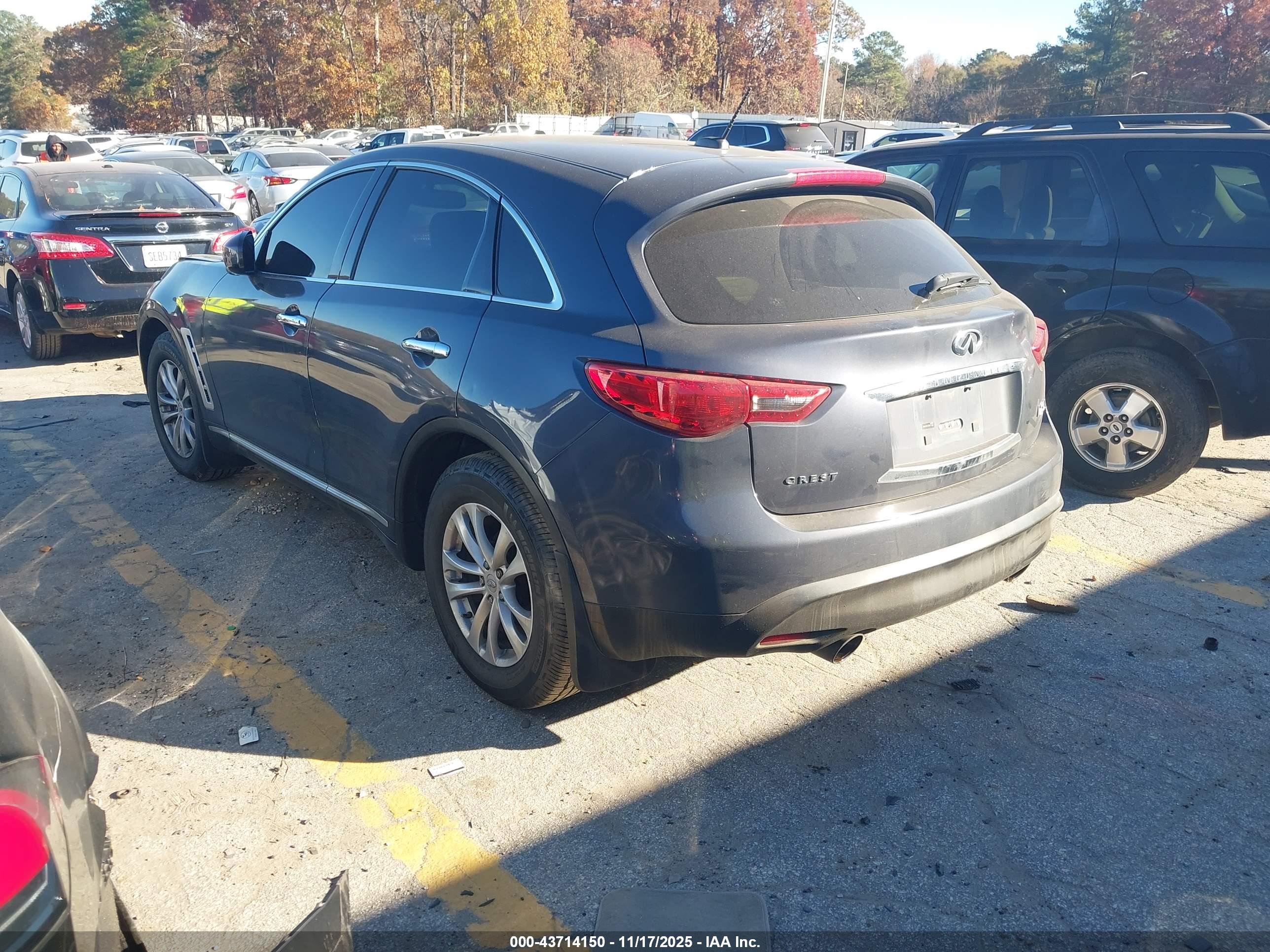 INFINITI FX35 image 3