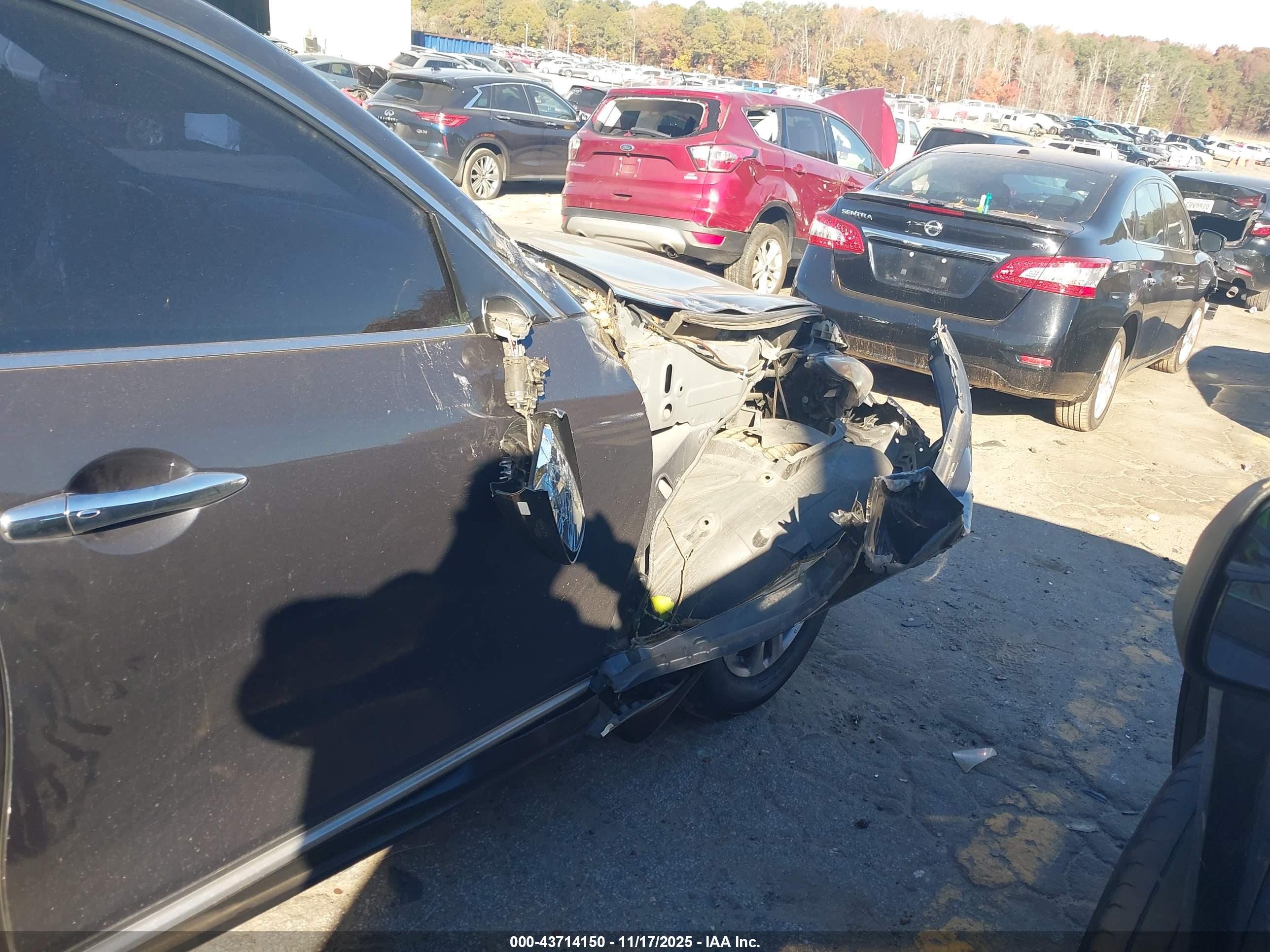 INFINITI FX35 image 6