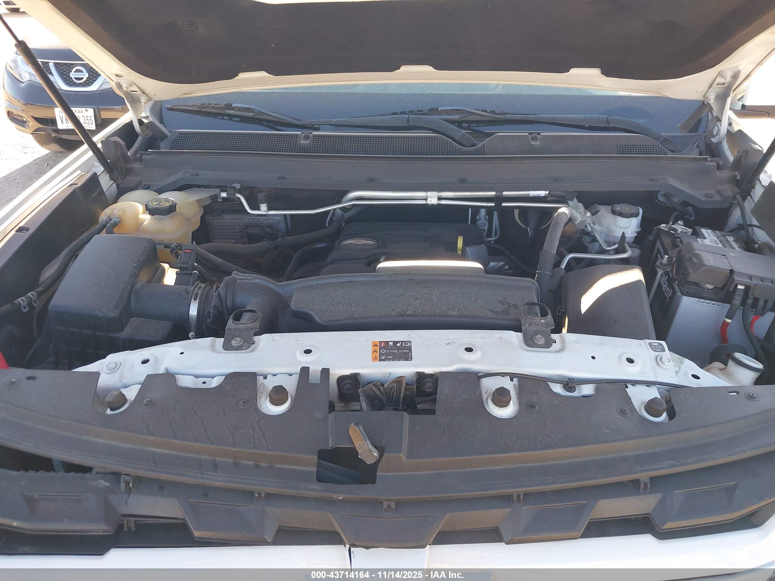 CHEVROLET COLORADO image 10