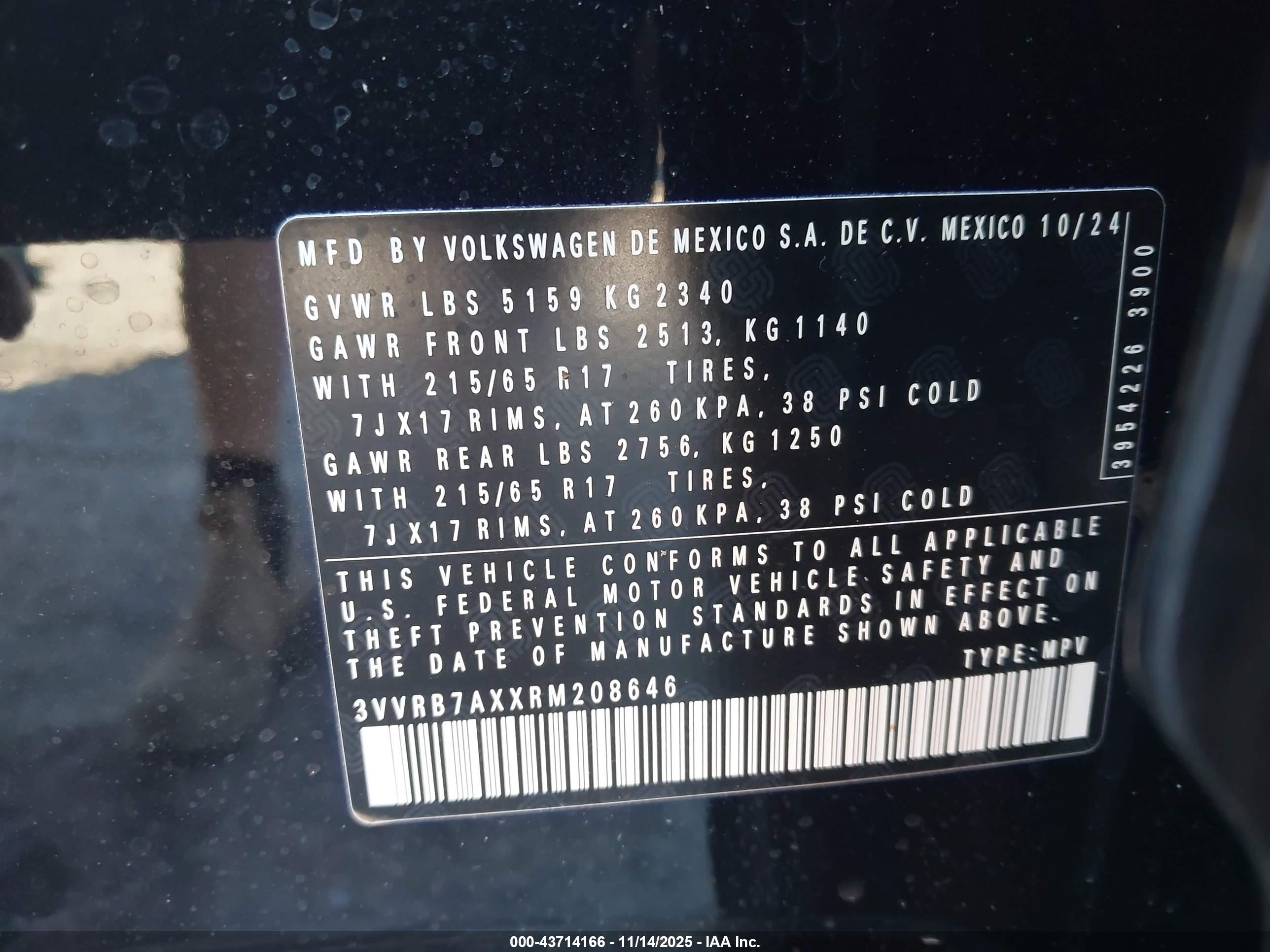 VOLKSWAGEN TIGUAN image 9