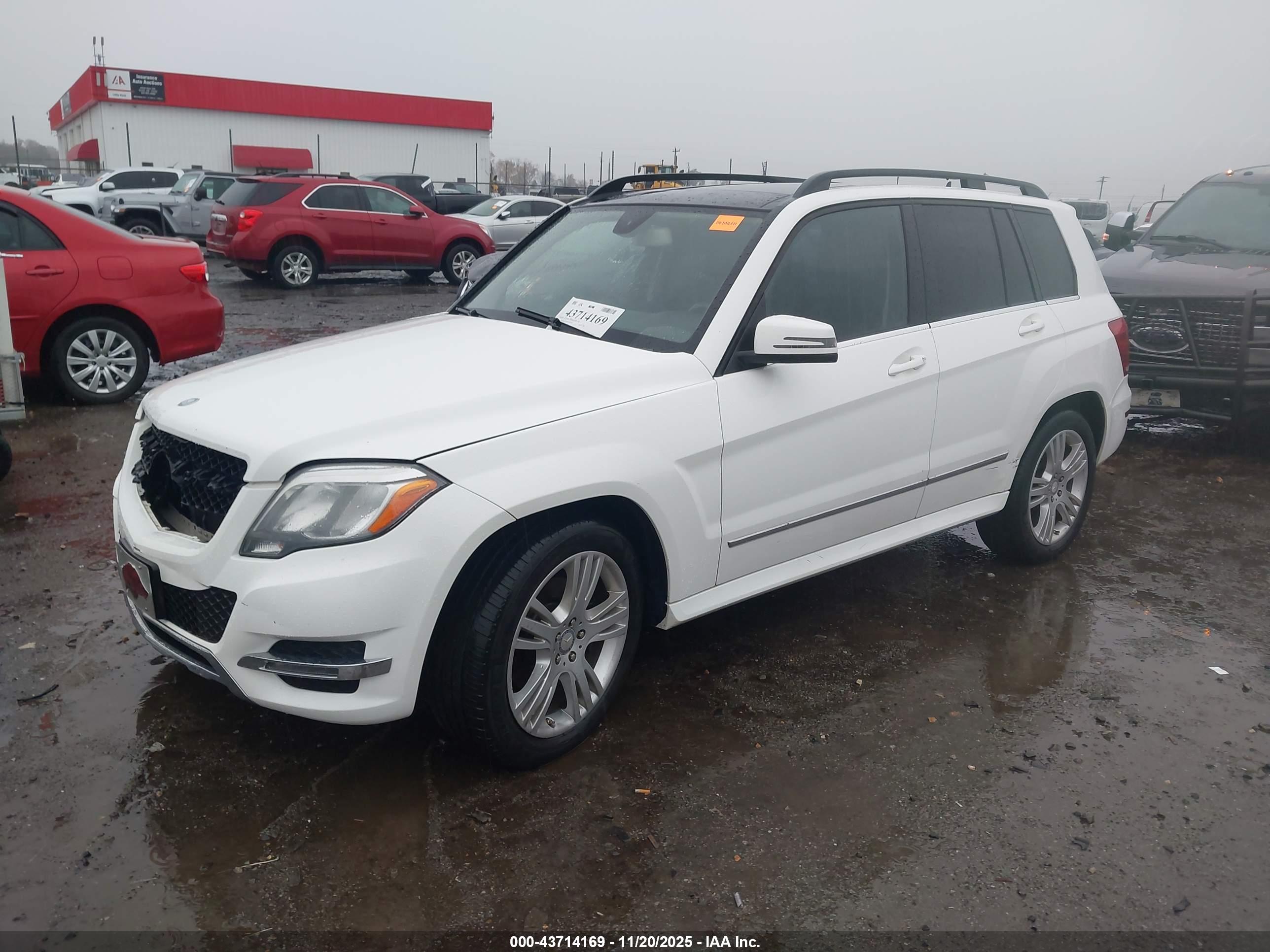 MERCEDES-BENZ GLK image 2