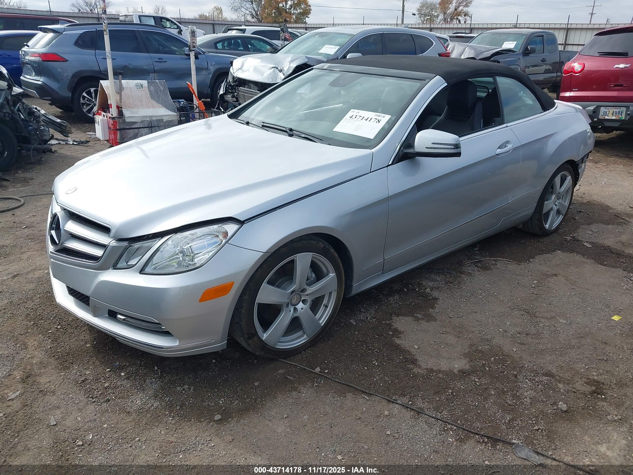 MERCEDES-BENZ E image 2