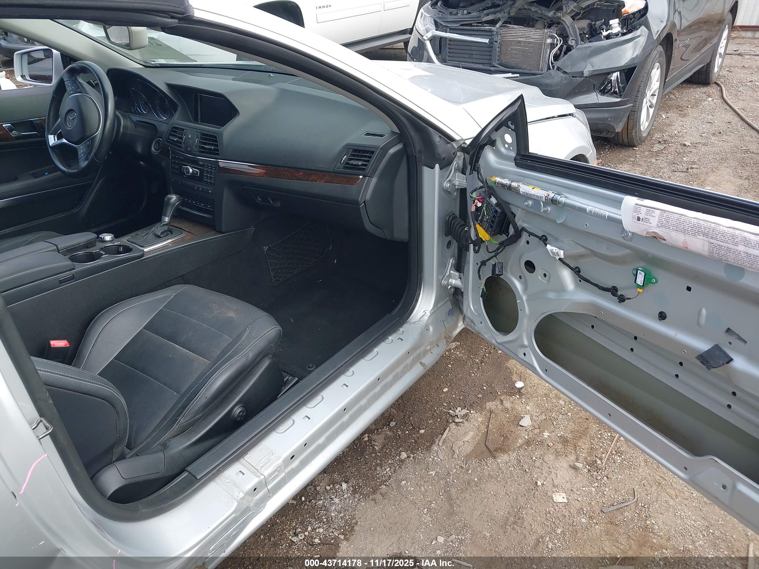 MERCEDES-BENZ E image 5