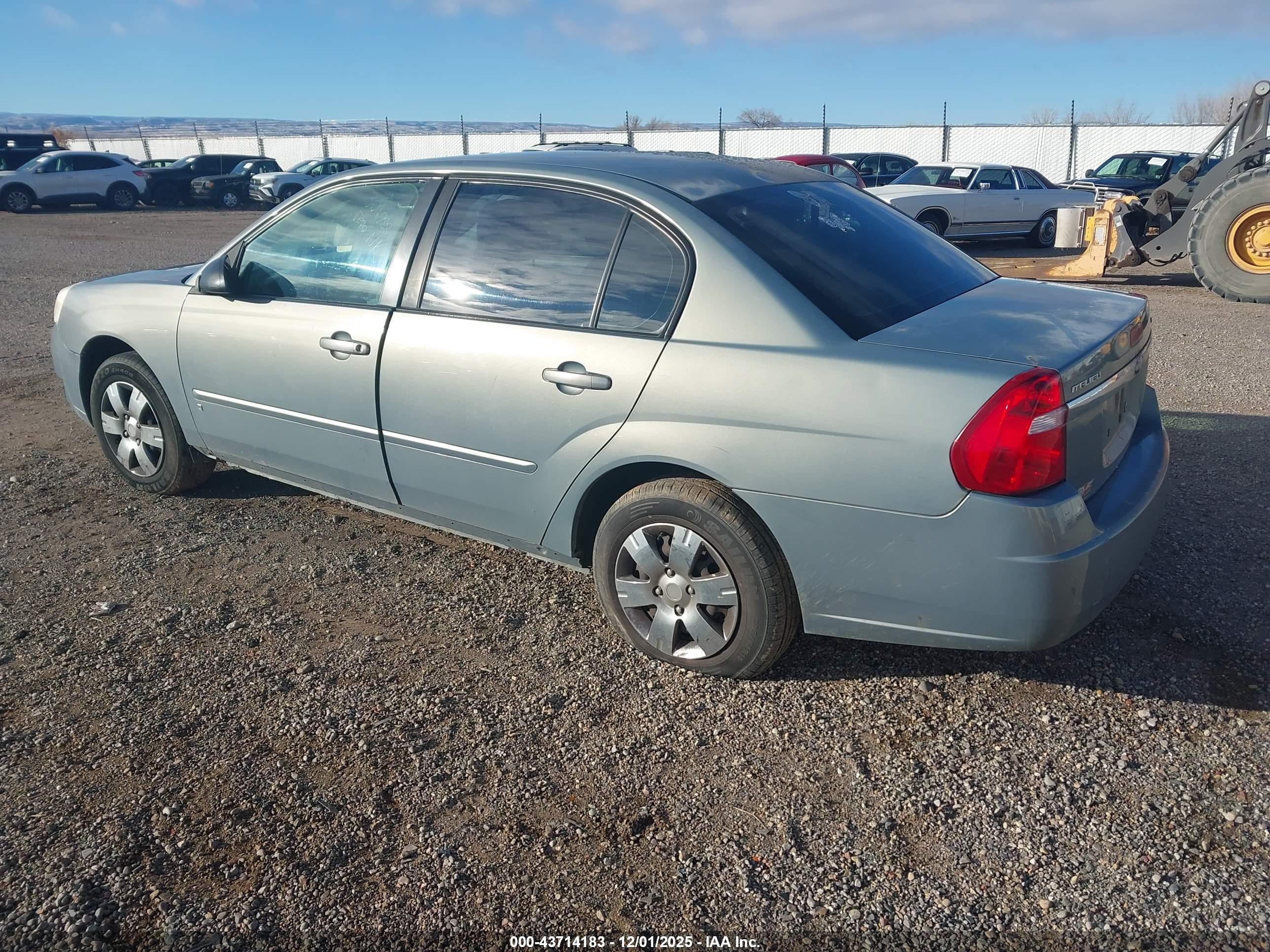 CHEVROLET MALIBU image 3