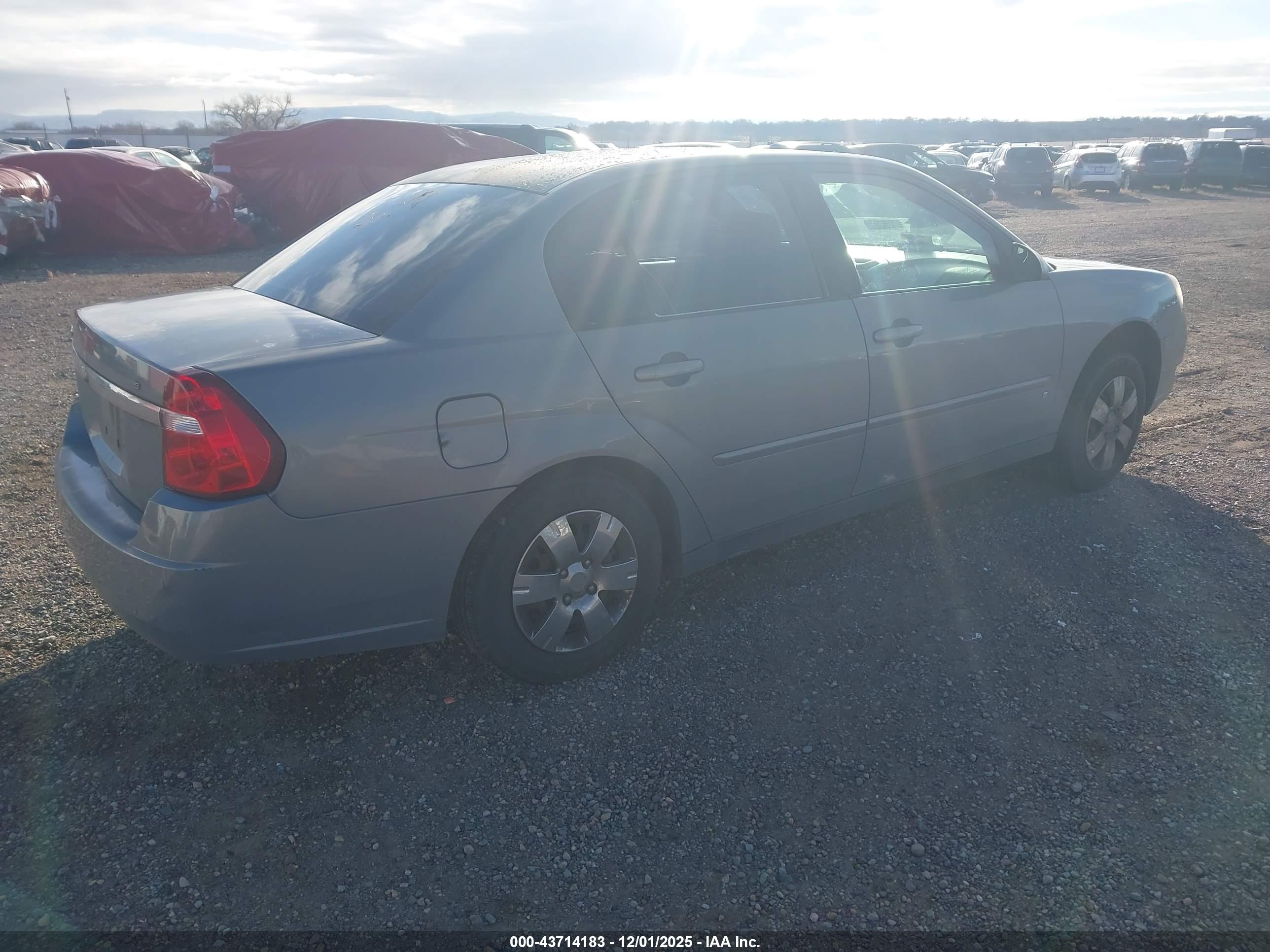 CHEVROLET MALIBU image 4