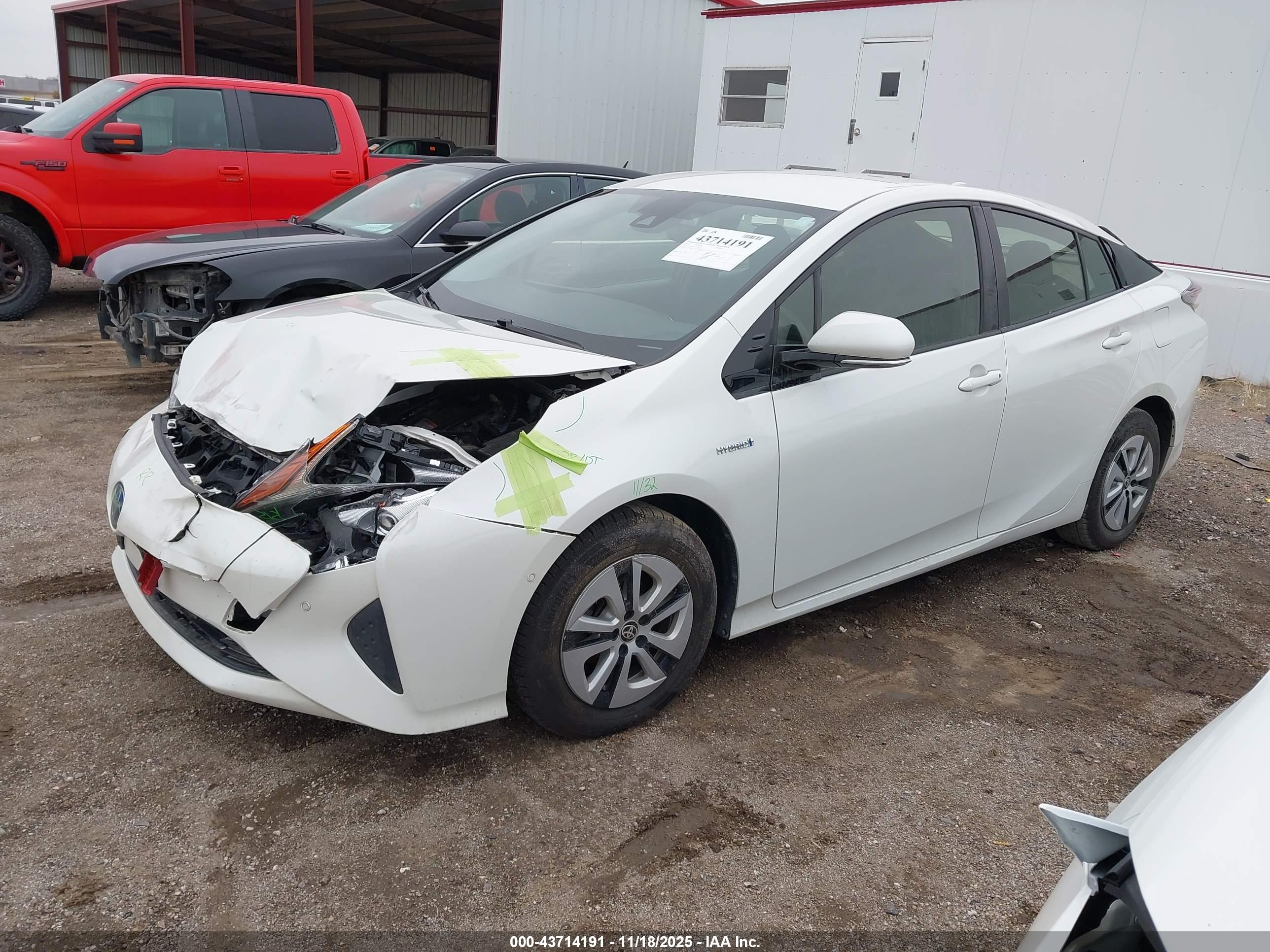 TOYOTA PRIUS image 2