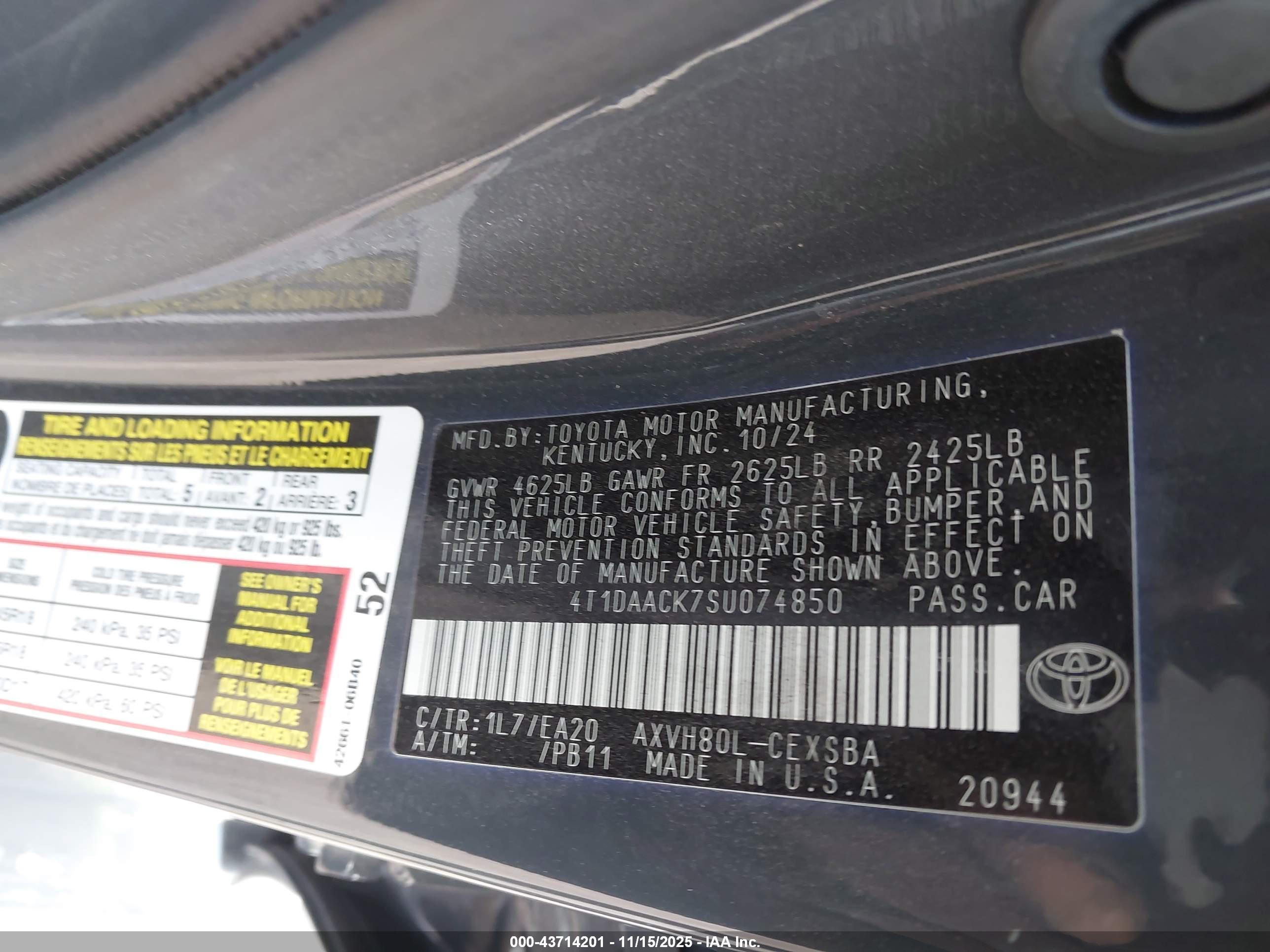 TOYOTA CAMRY image 9