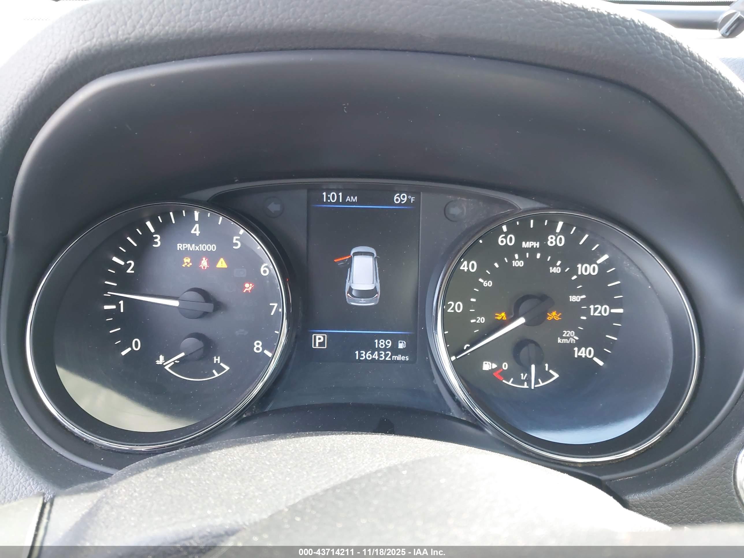 NISSAN ROGUE image 7
