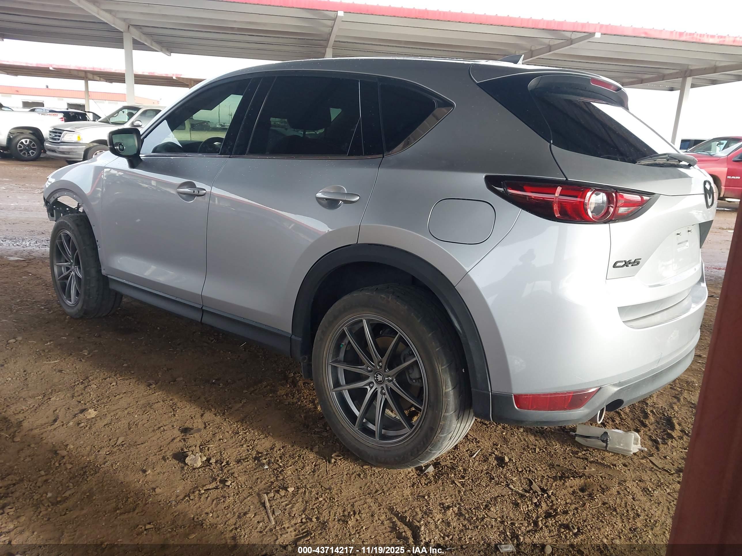 MAZDA CX-5 image 3