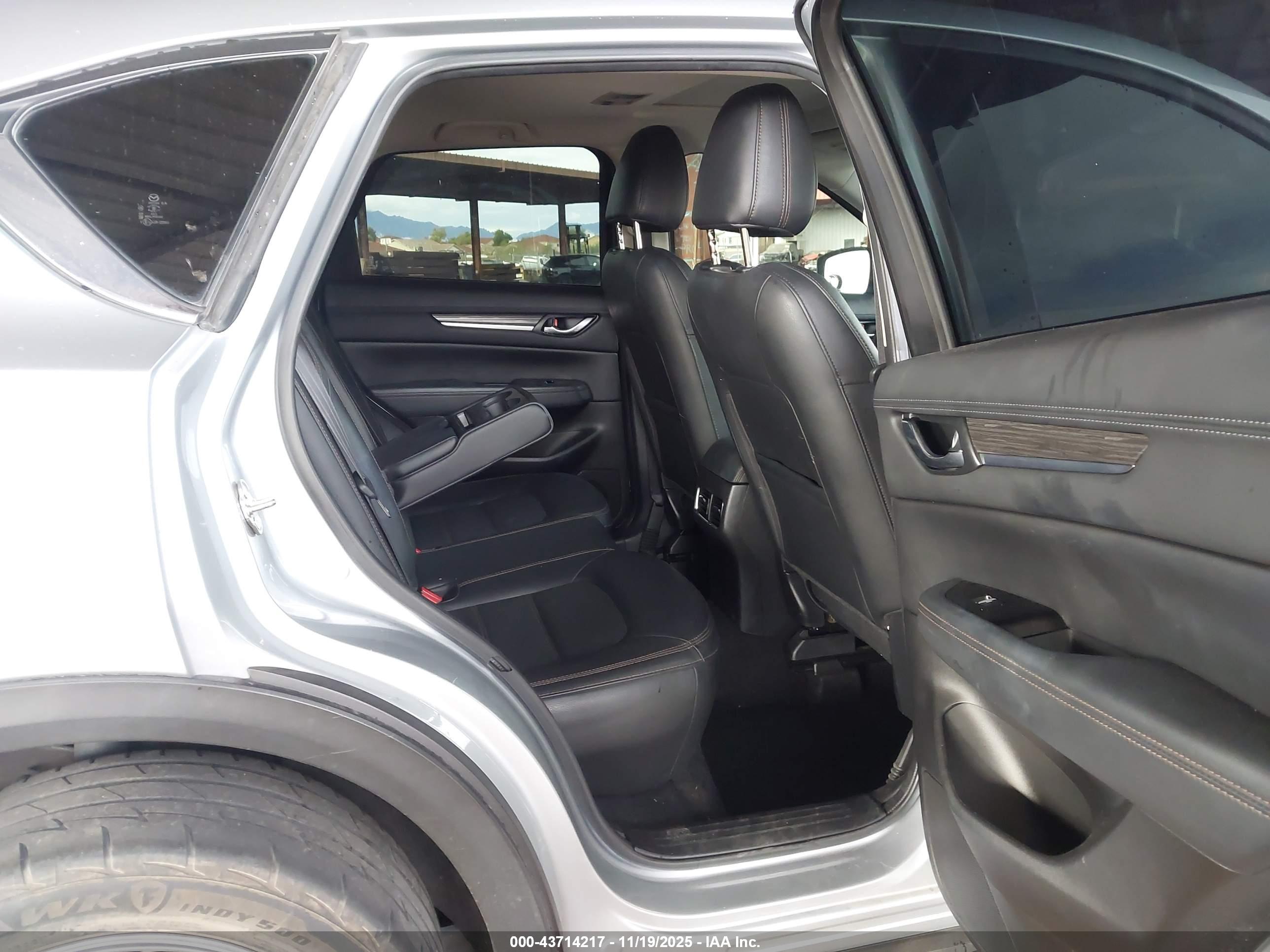 MAZDA CX-5 image 8