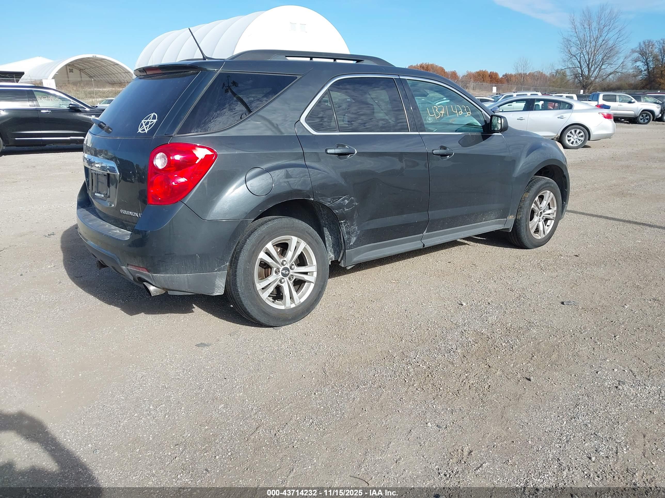 CHEVROLET EQUINOX image 4