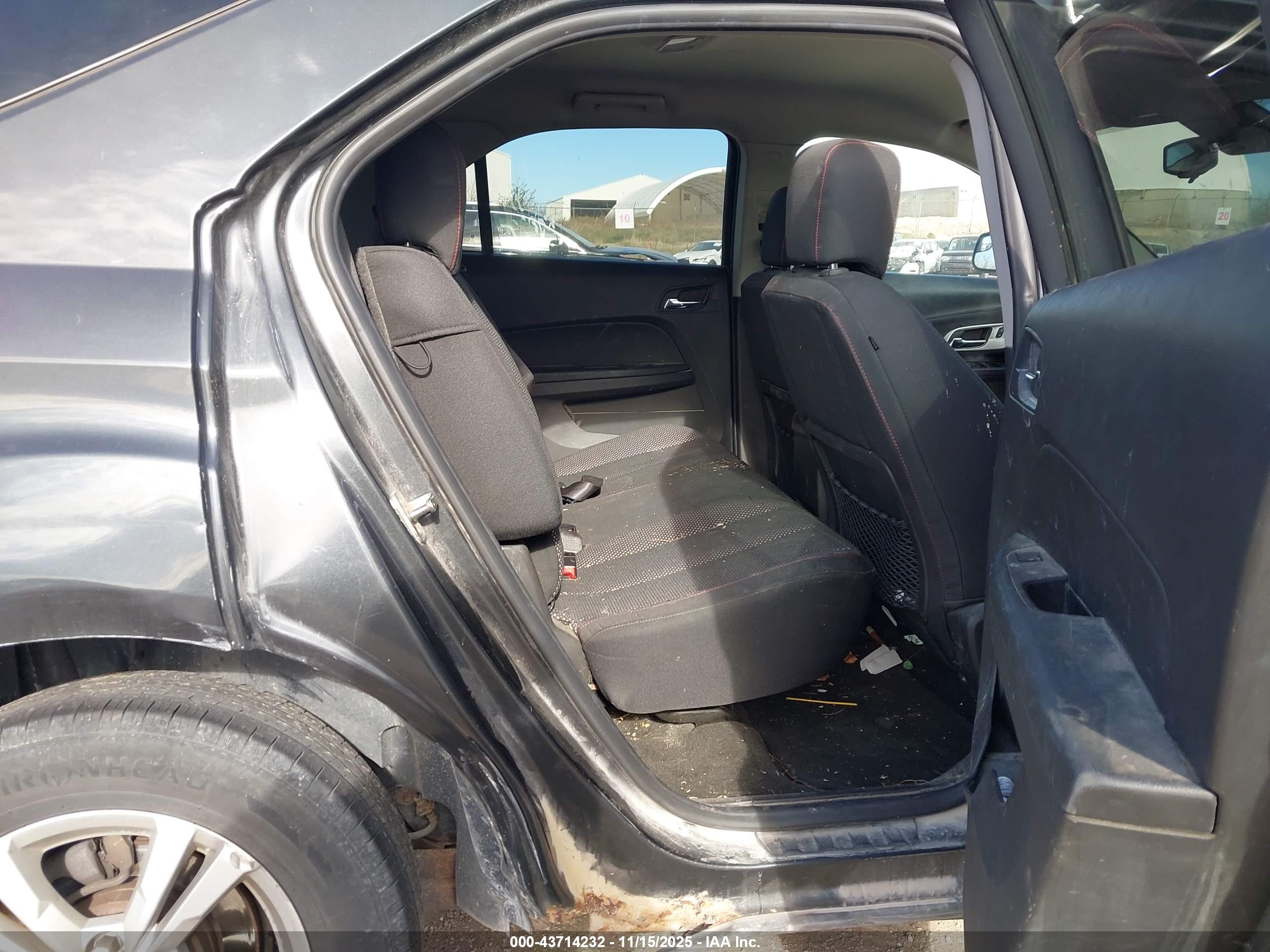 CHEVROLET EQUINOX image 8
