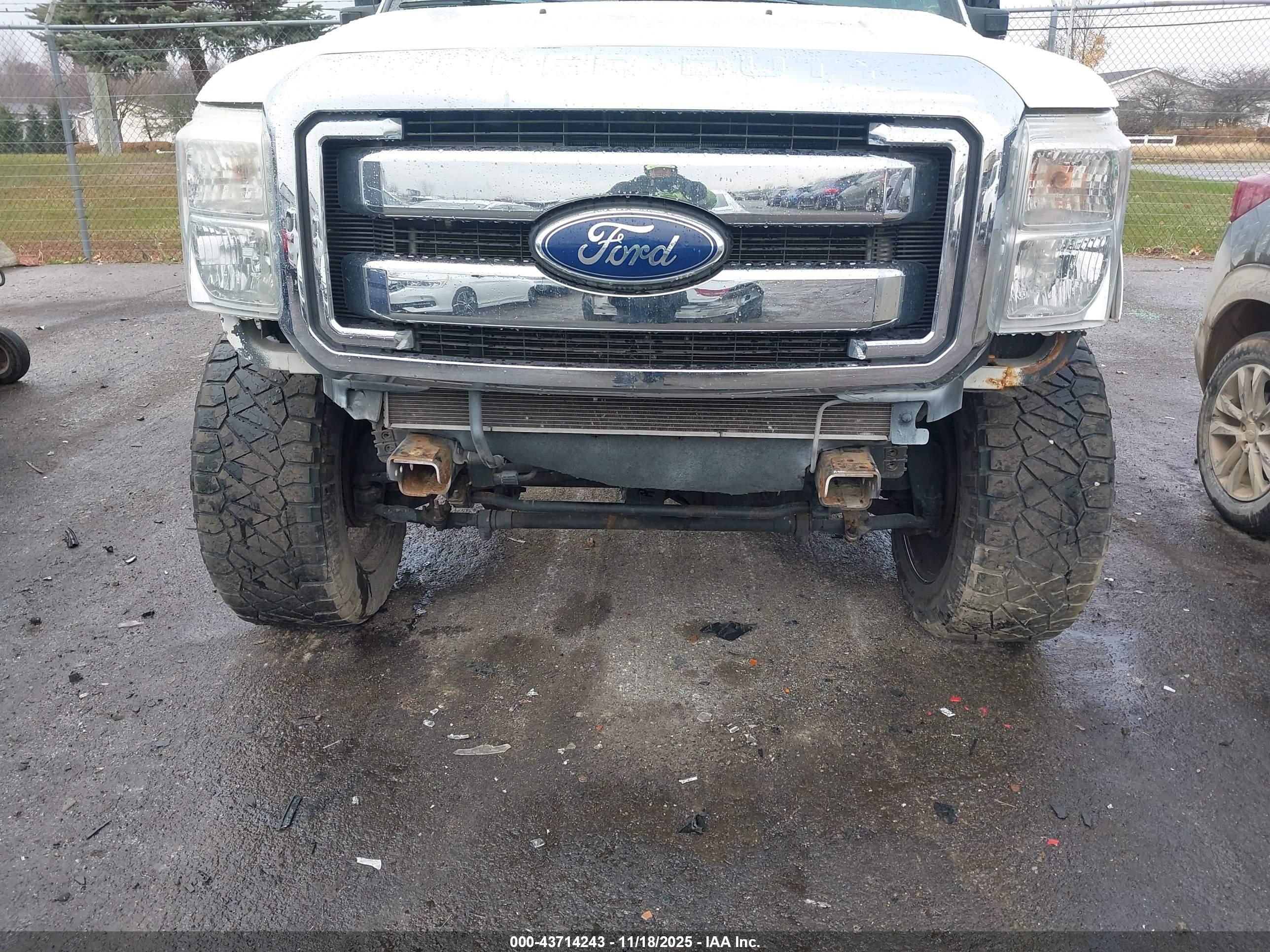 FORD F-250 image 6