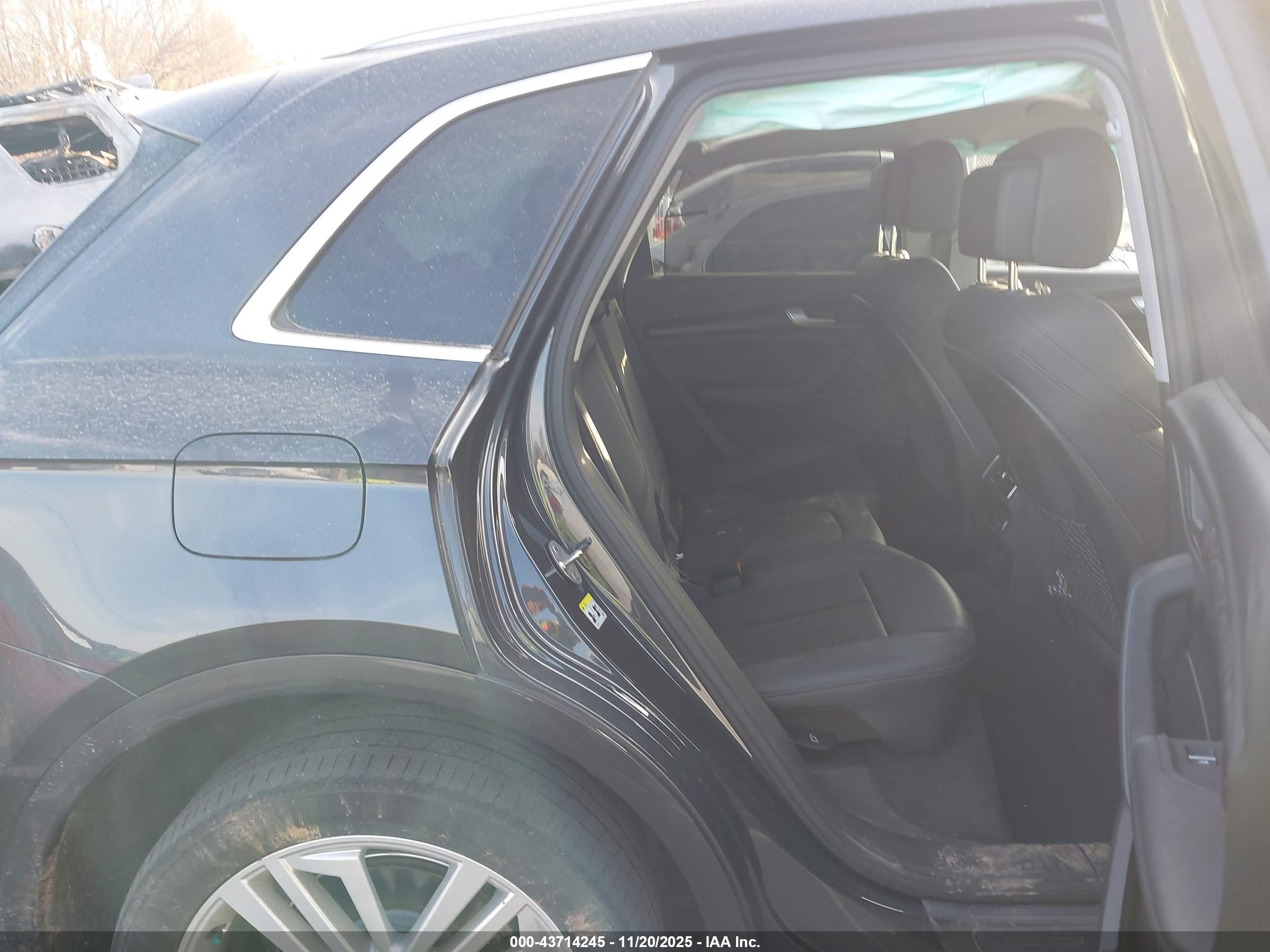 AUDI Q5 image 8