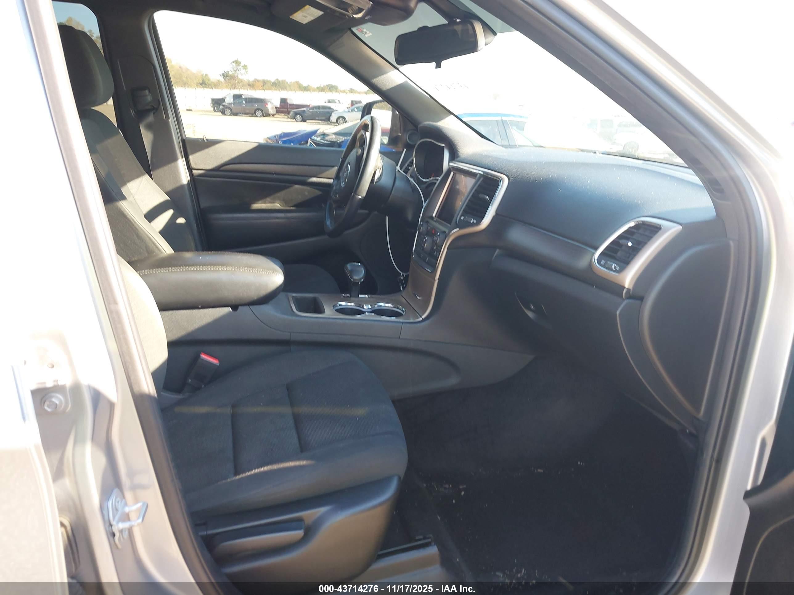 JEEP GRAND image 5