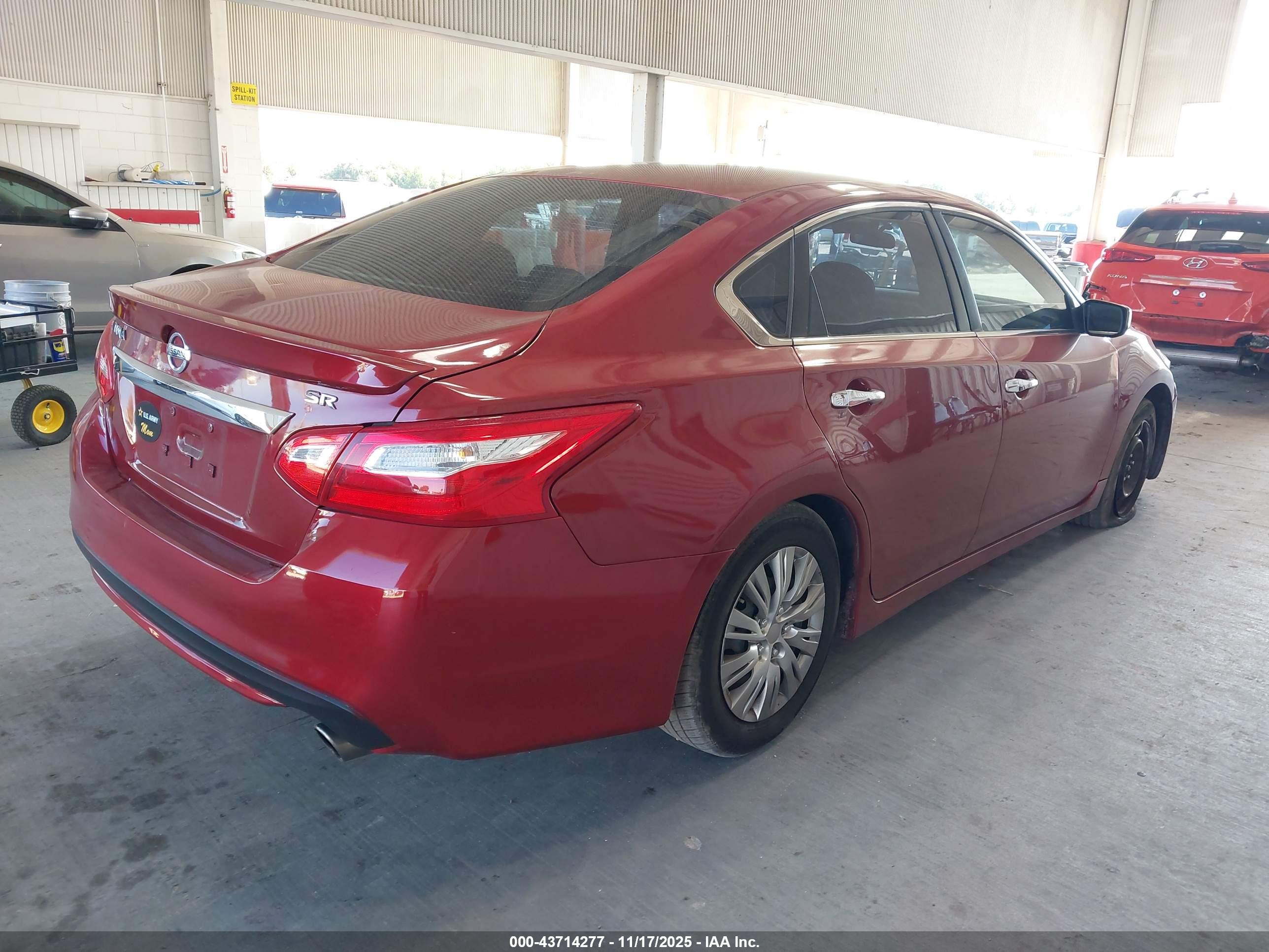 NISSAN ALTIMA image 4
