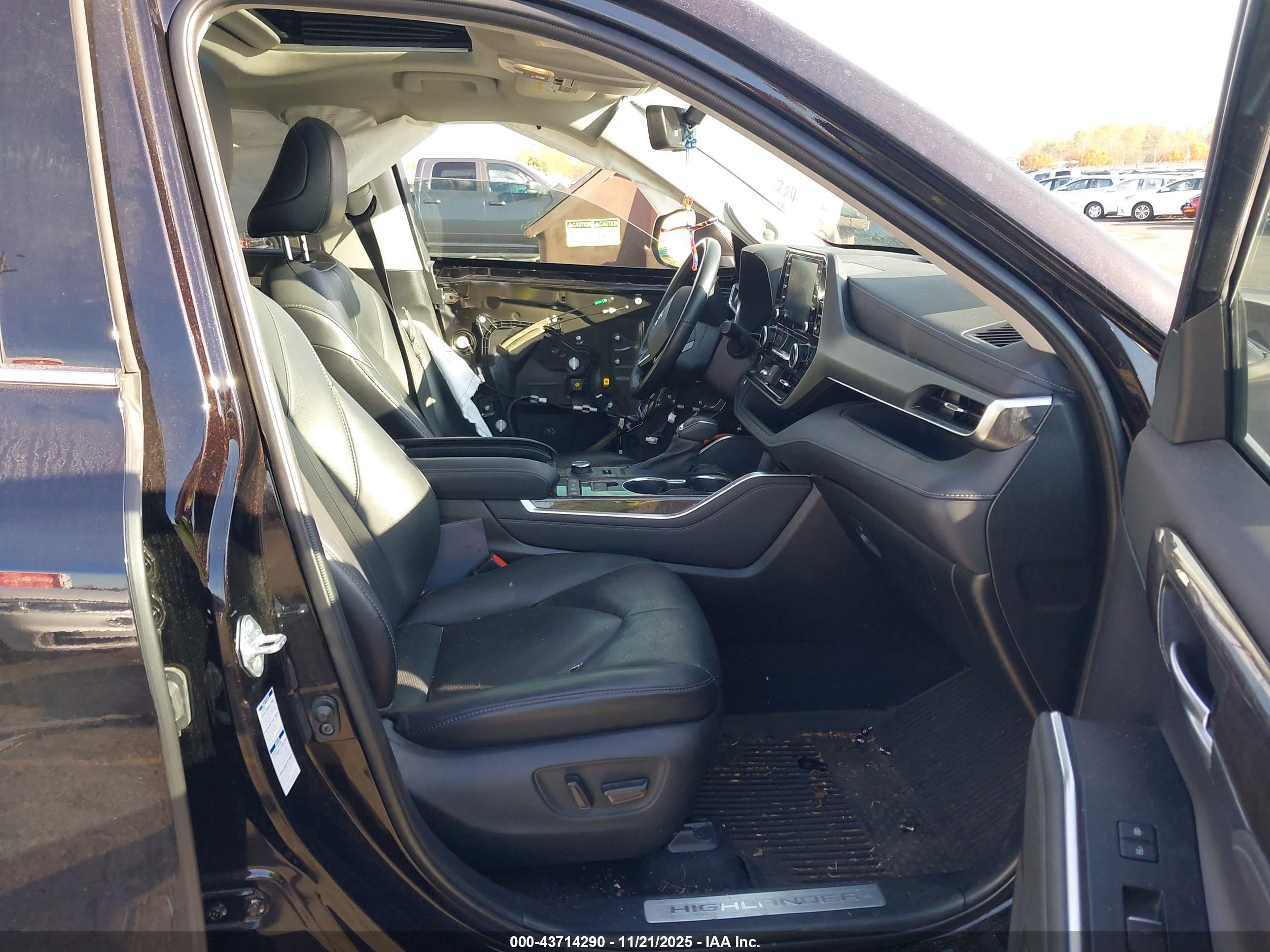 TOYOTA HIGHLANDER image 5