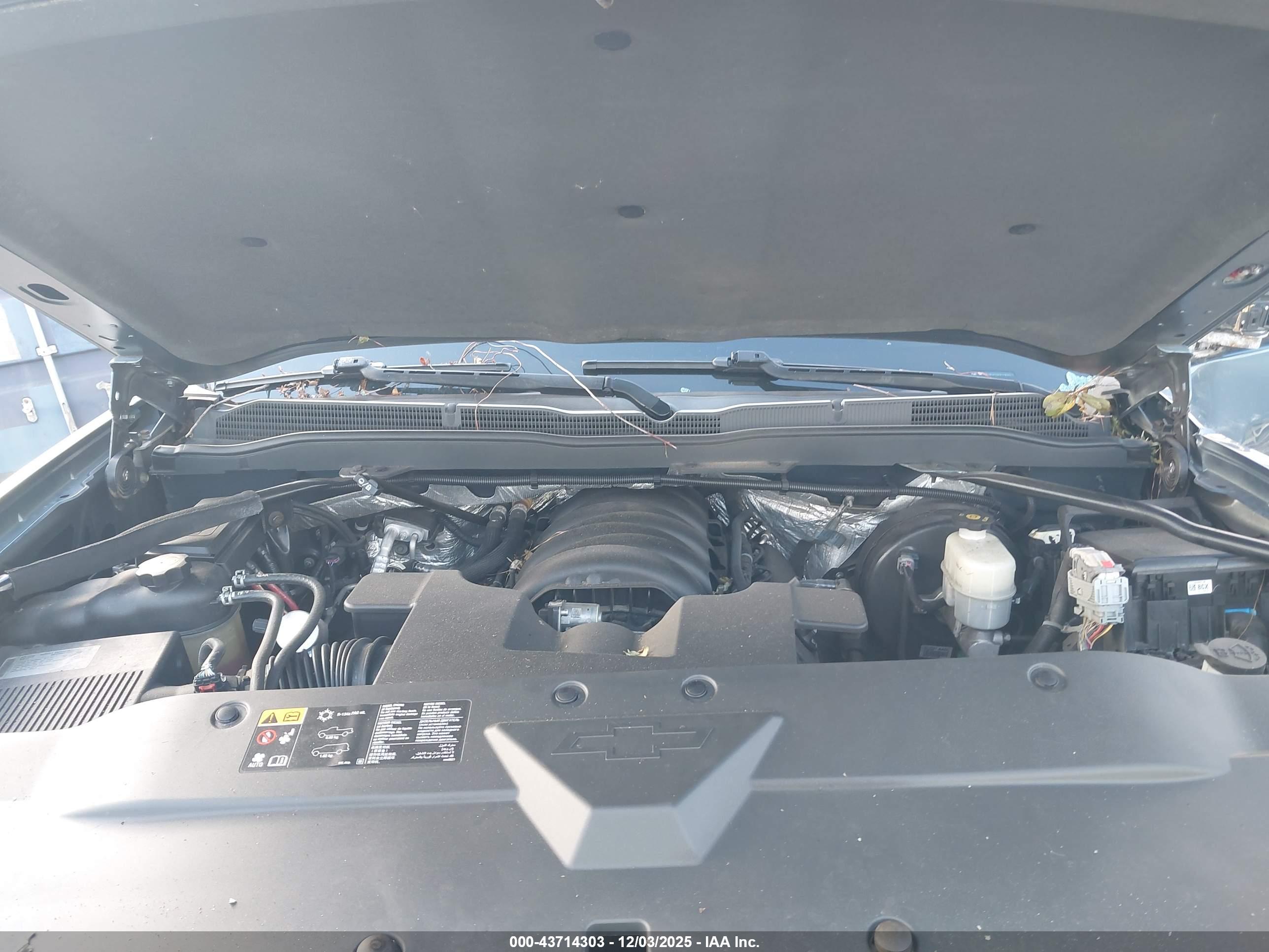 CHEVROLET SILVERADO image 10