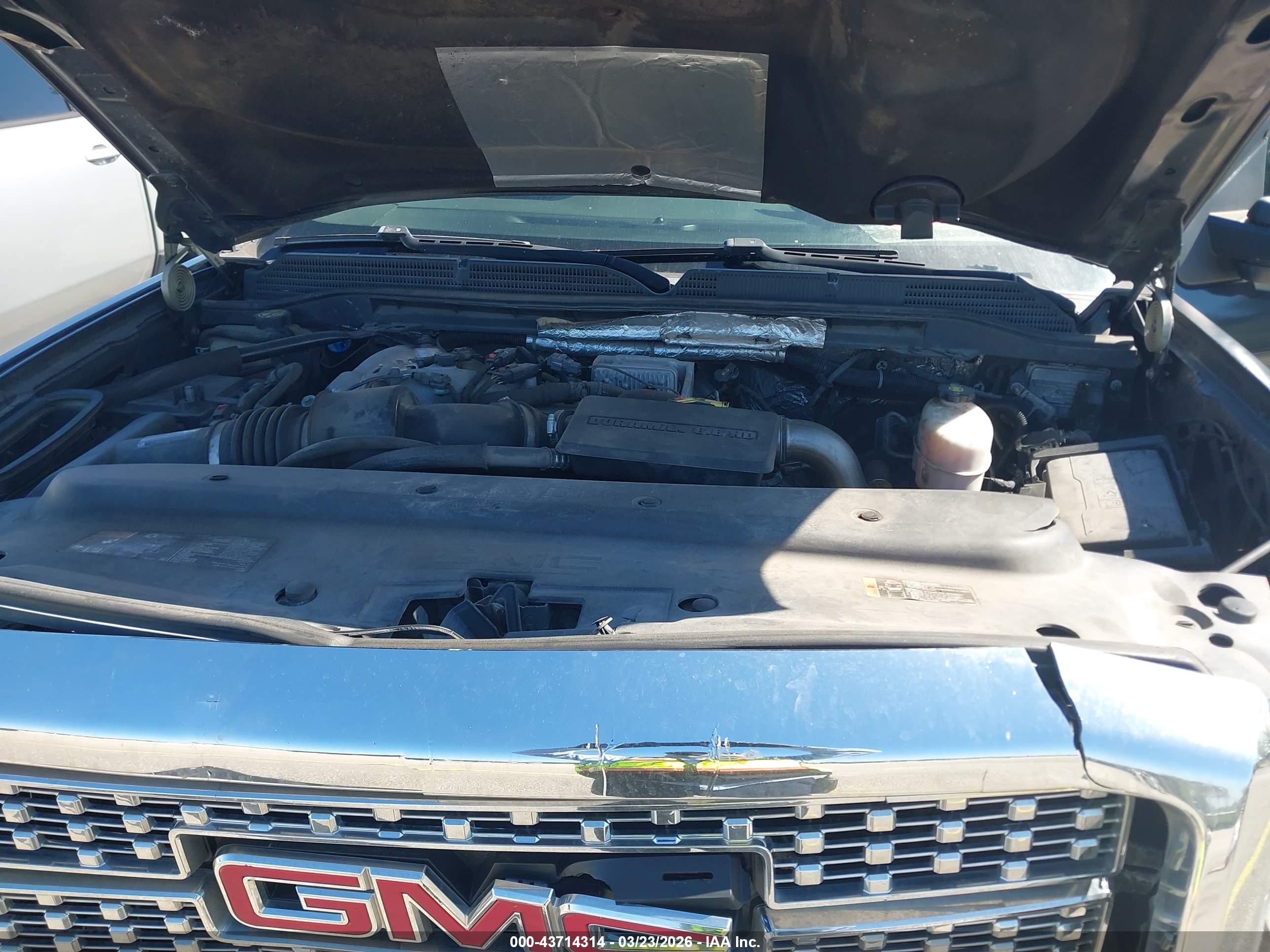 GMC SIERRA image 10