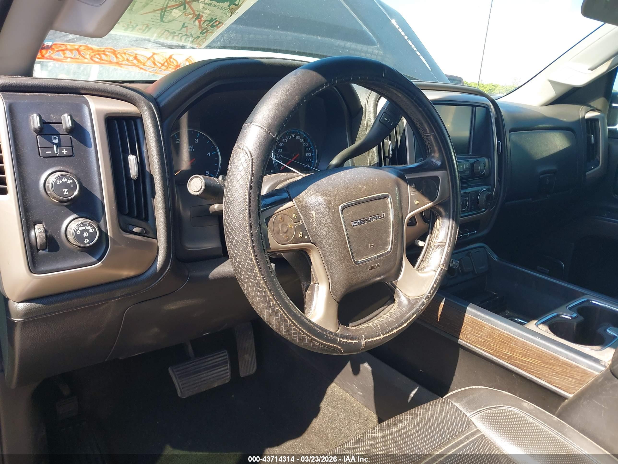 GMC SIERRA image 7