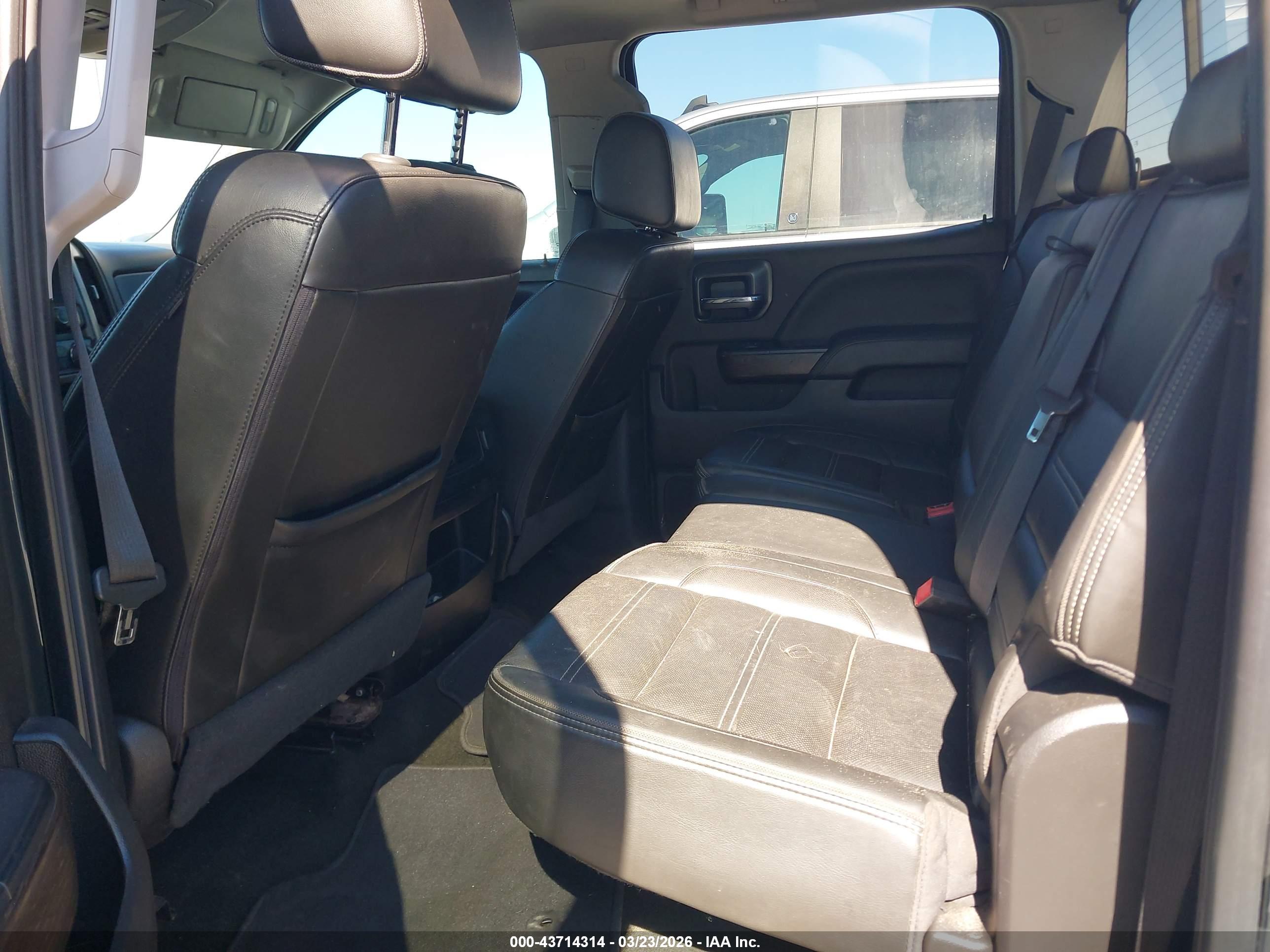 GMC SIERRA image 8