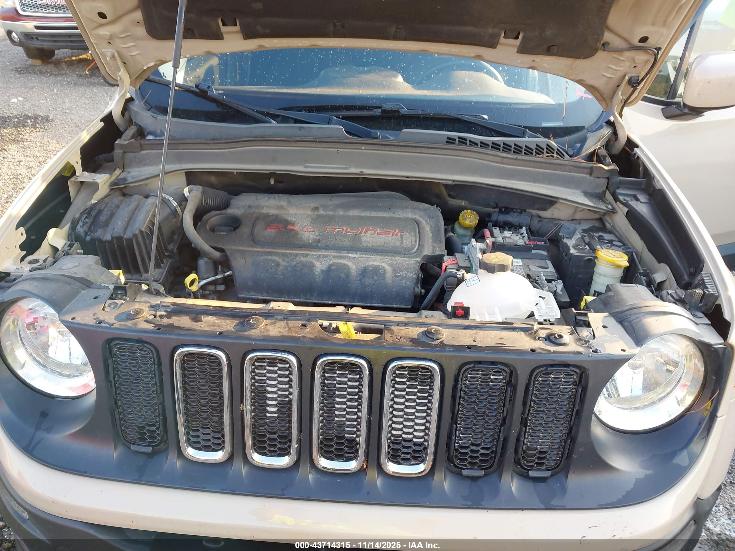 JEEP RENEGADE image 10