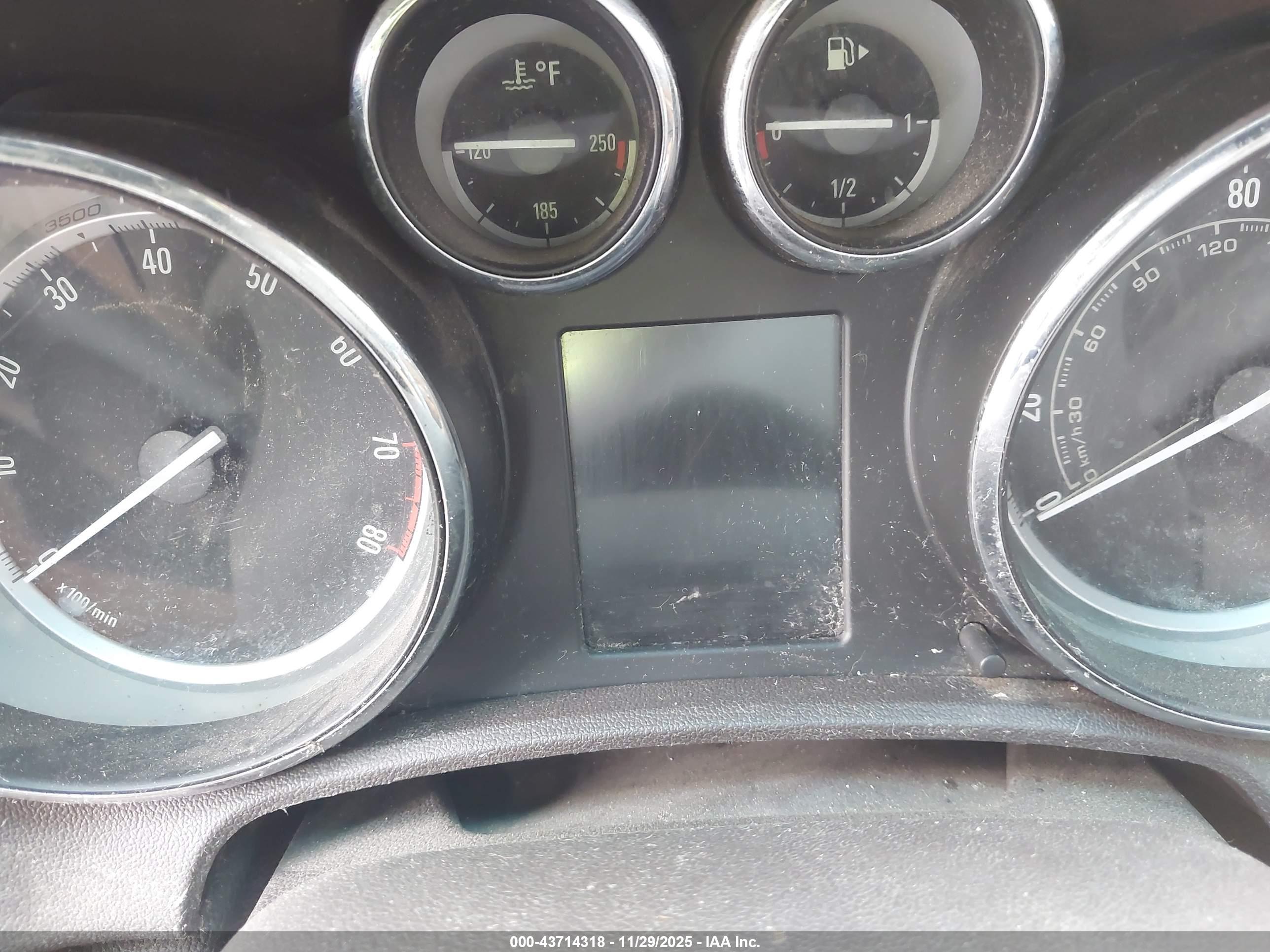BUICK VERANO image 7
