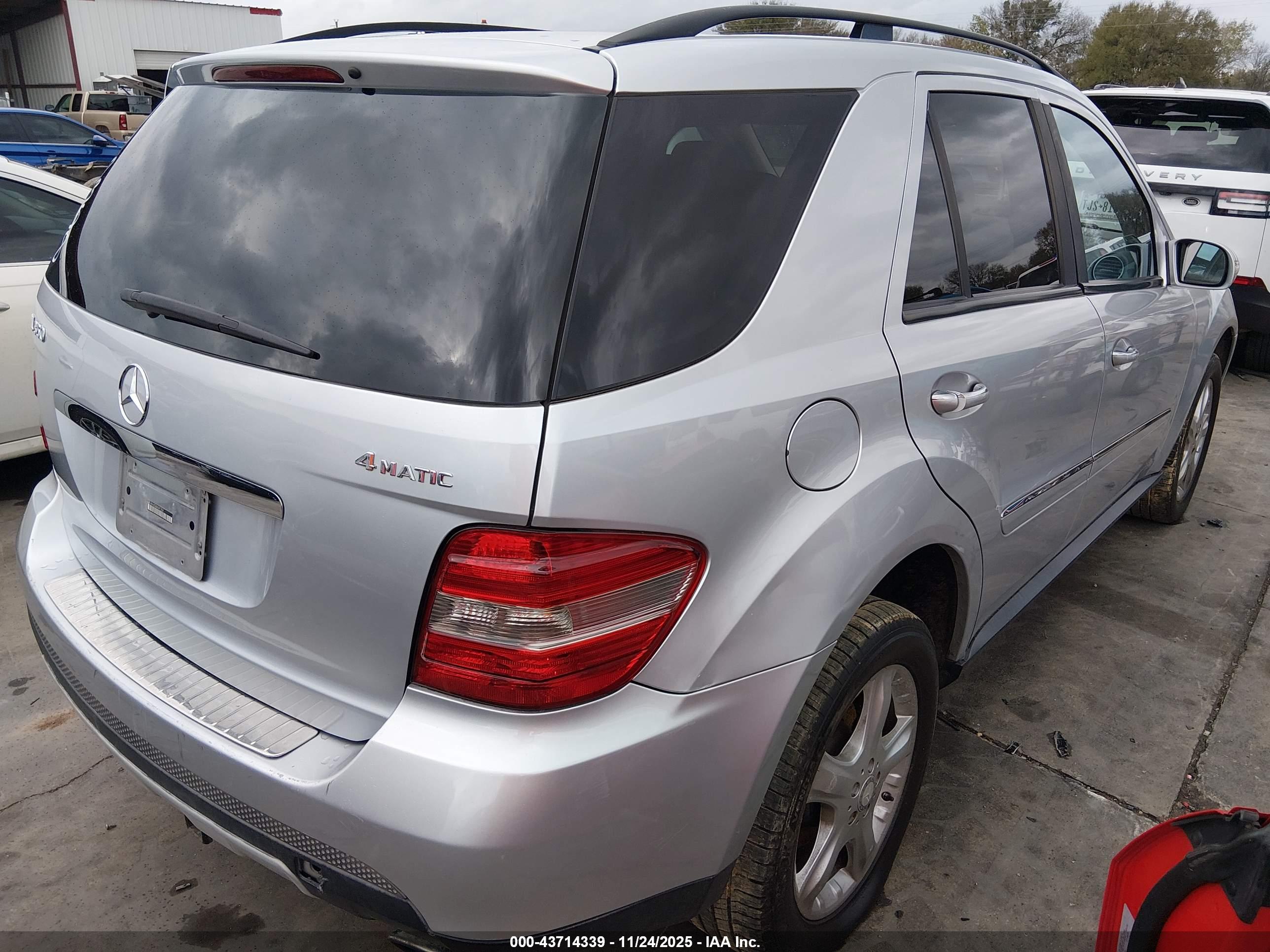 MERCEDES-BENZ ML image 4