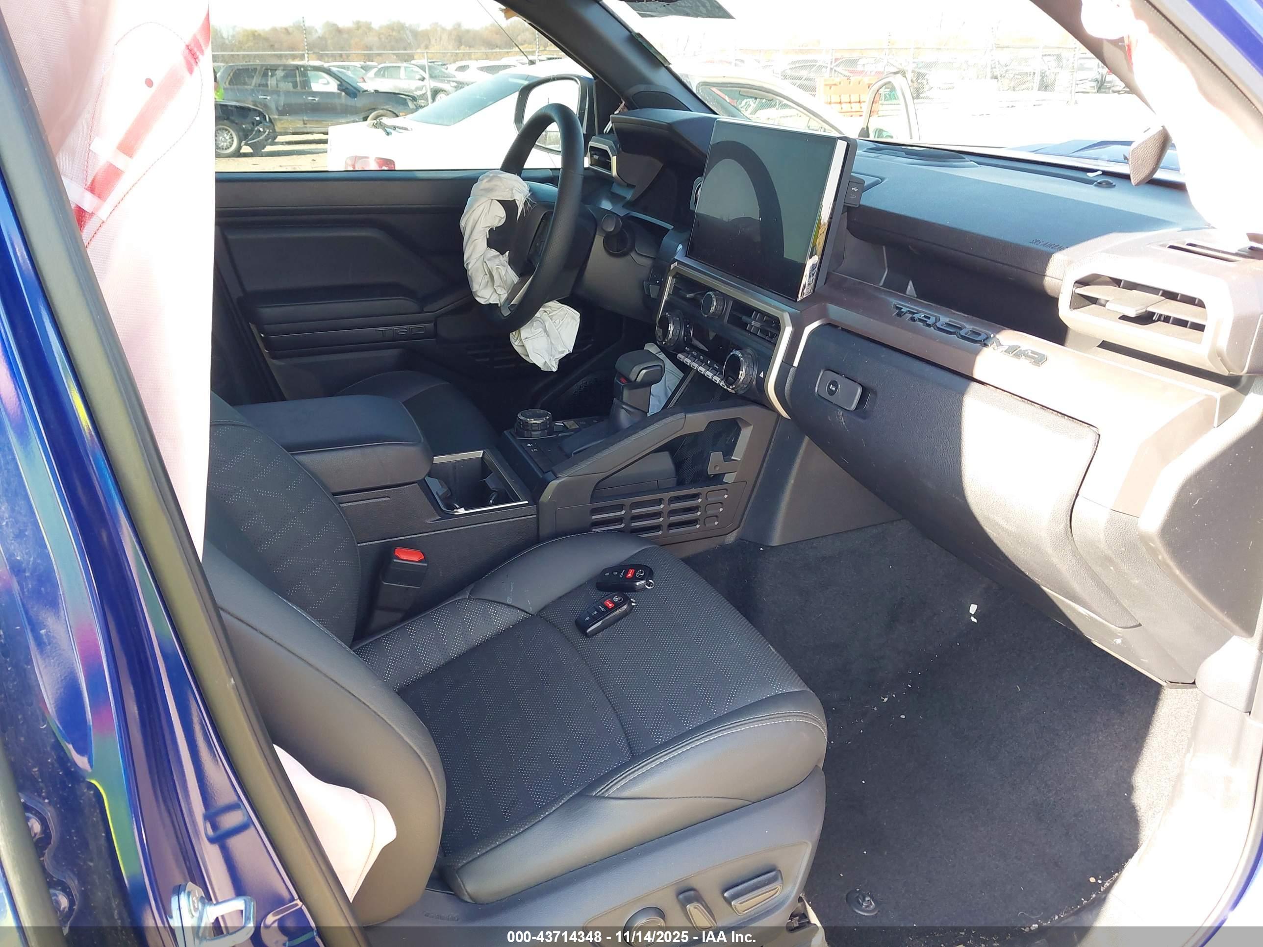 TOYOTA TACOMA image 5