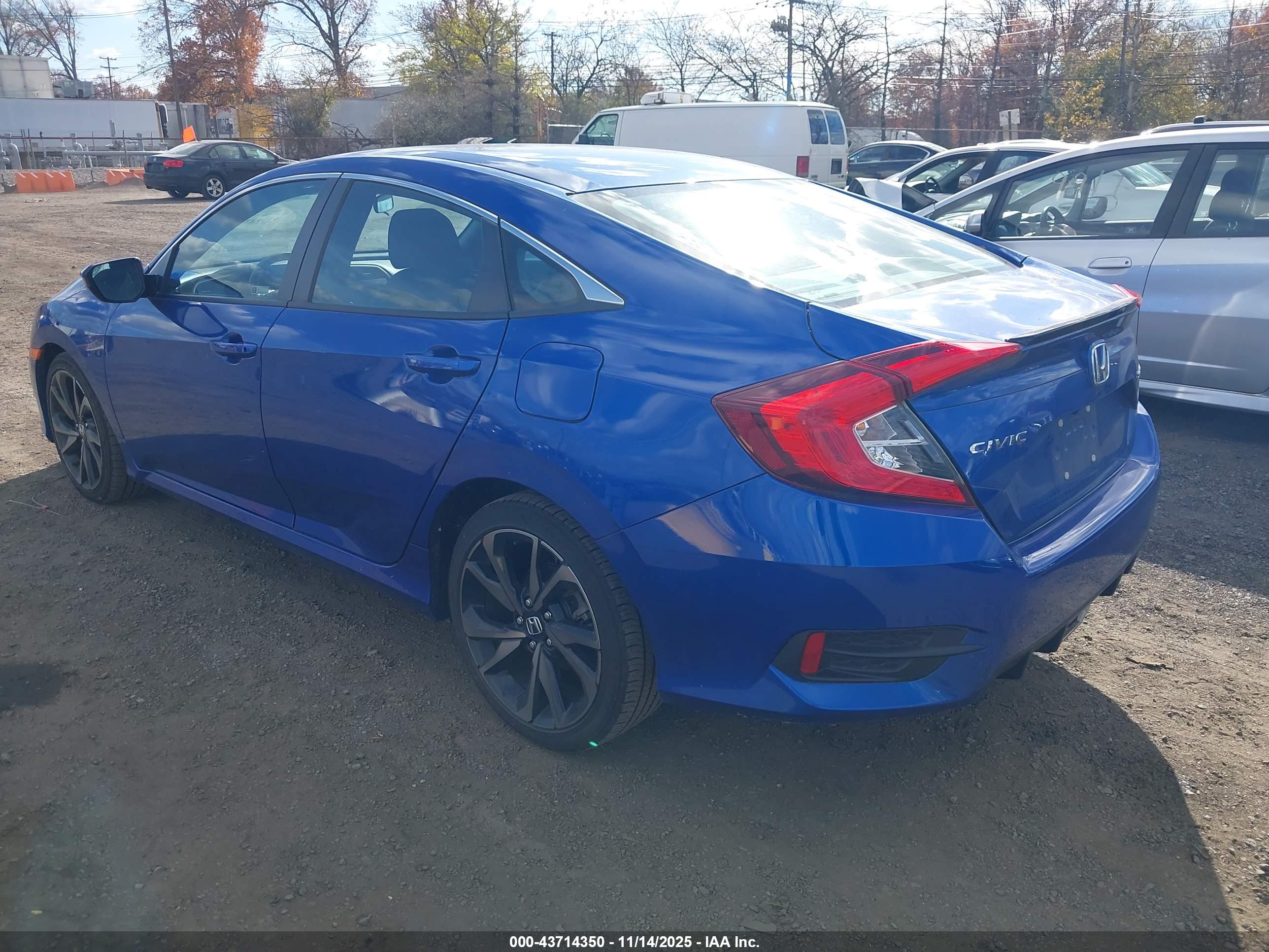 HONDA CIVIC image 3