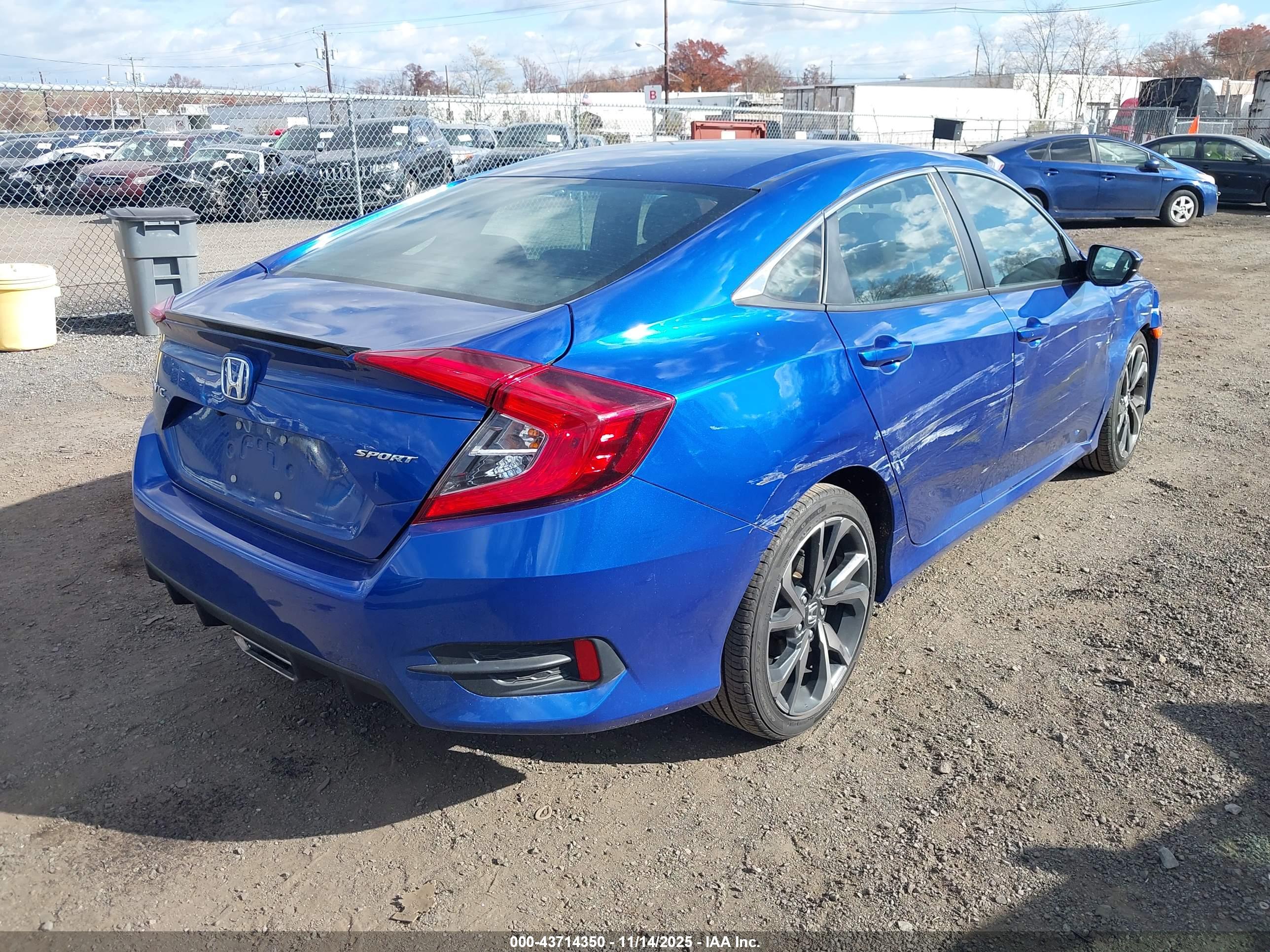 HONDA CIVIC image 4
