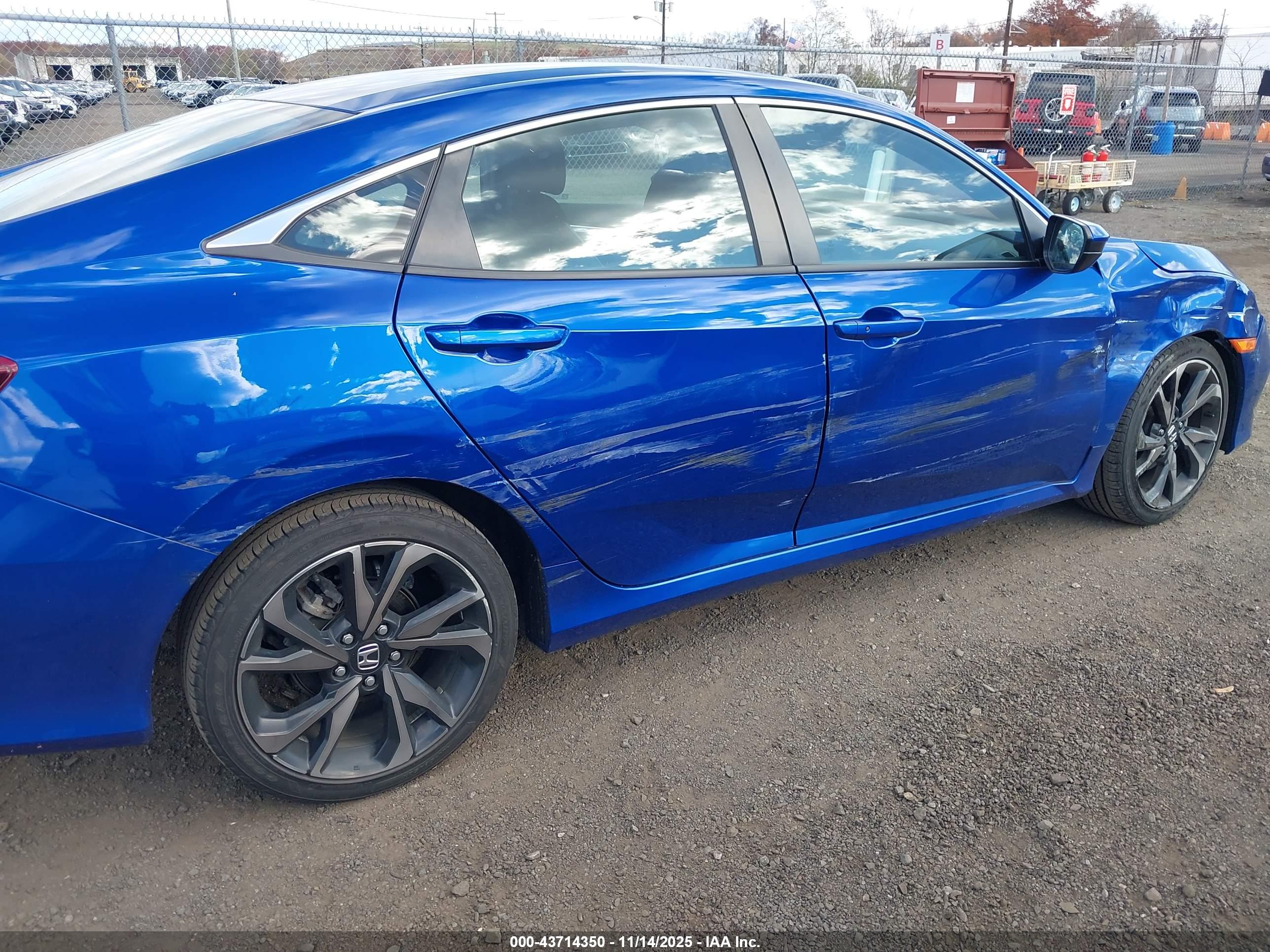 HONDA CIVIC image 6
