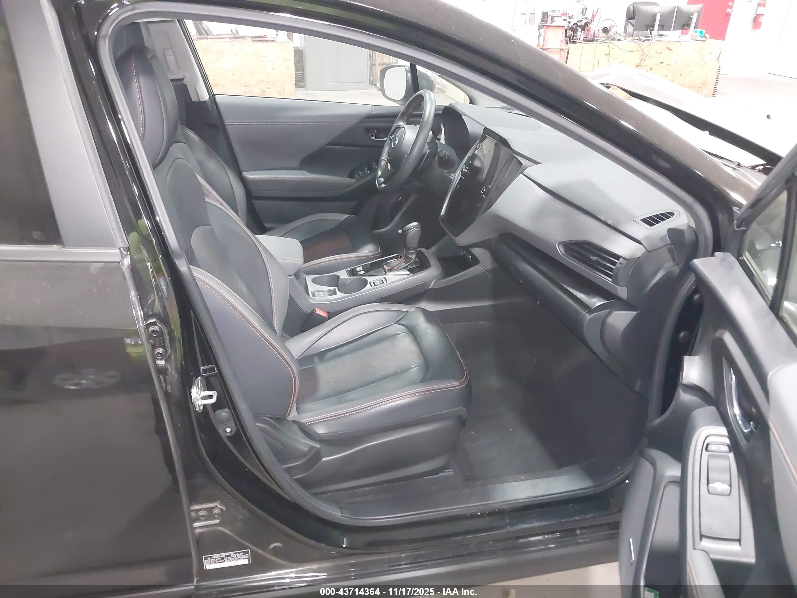 SUBARU CROSSTREK image 5