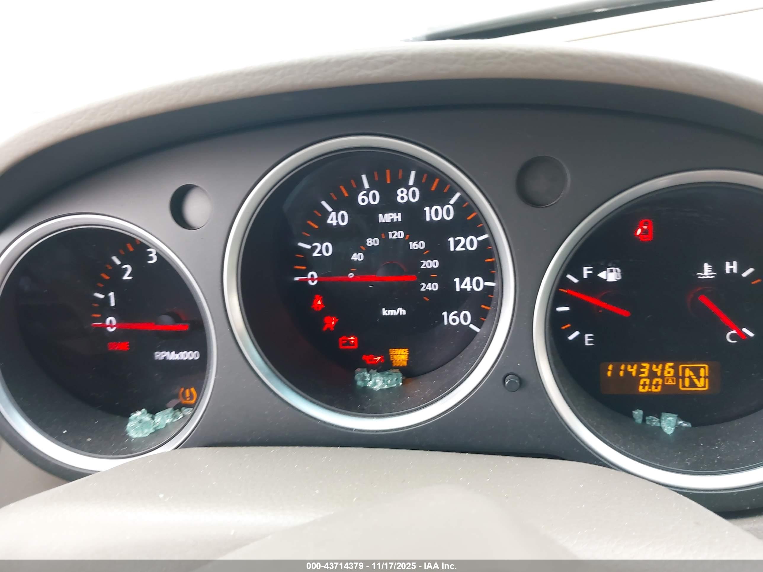 NISSAN MAXIMA image 7