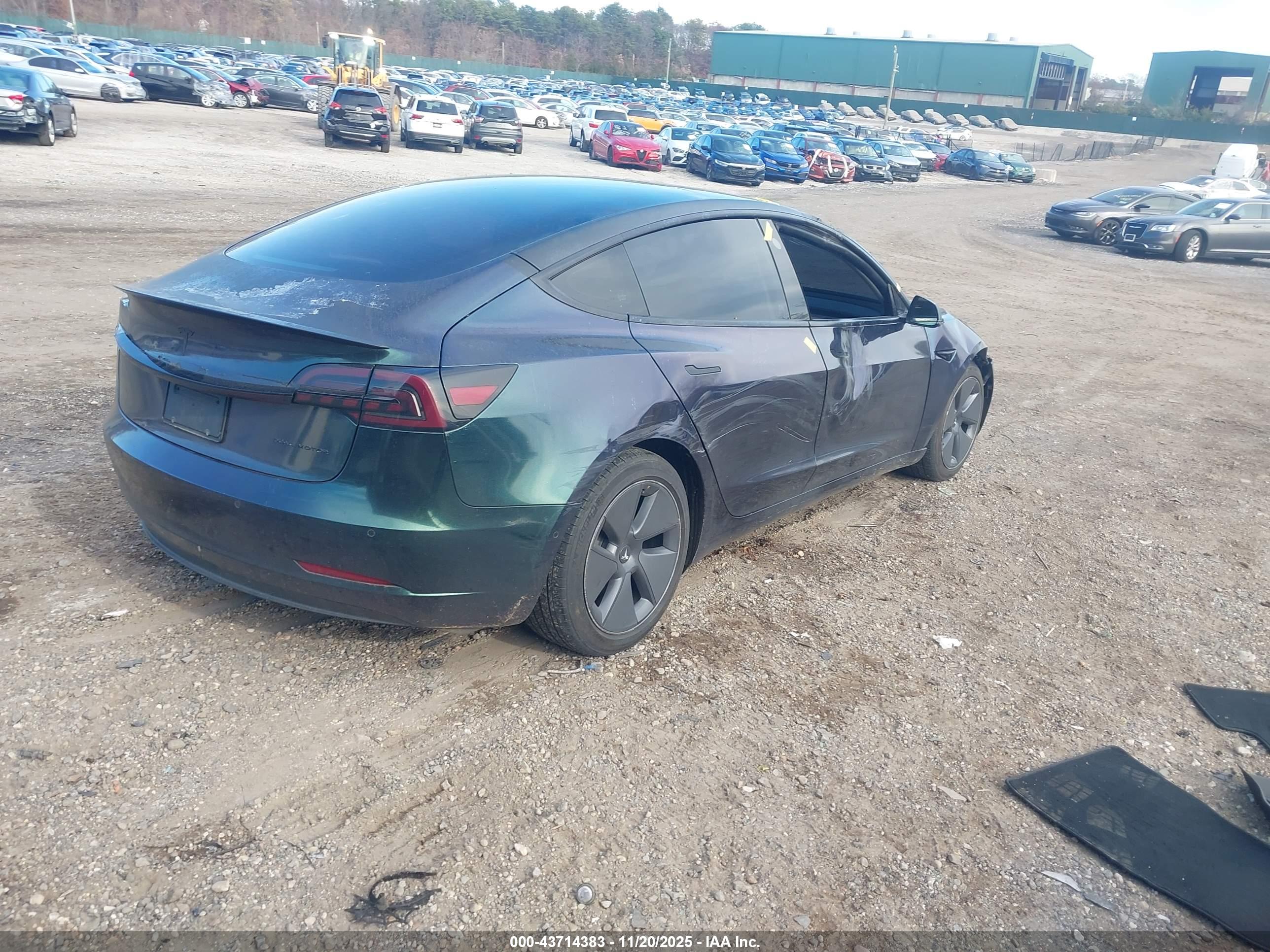 TESLA MODEL image 4
