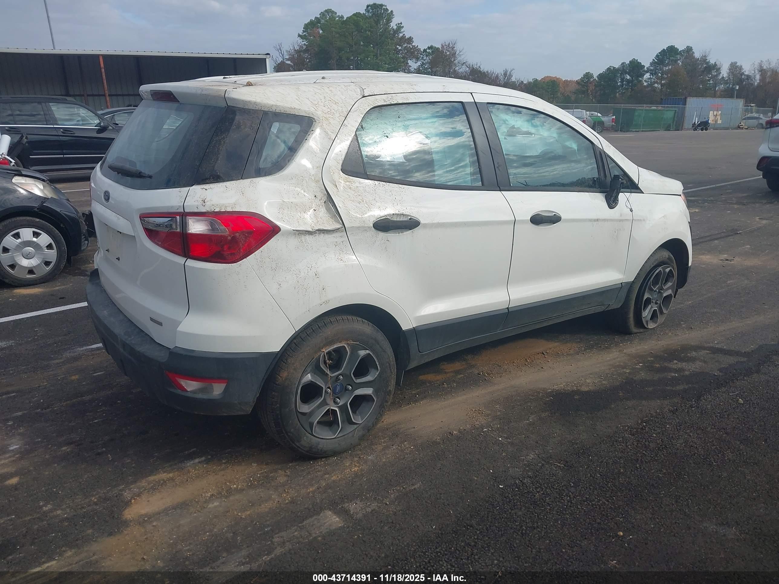 FORD ECOSPORT image 4